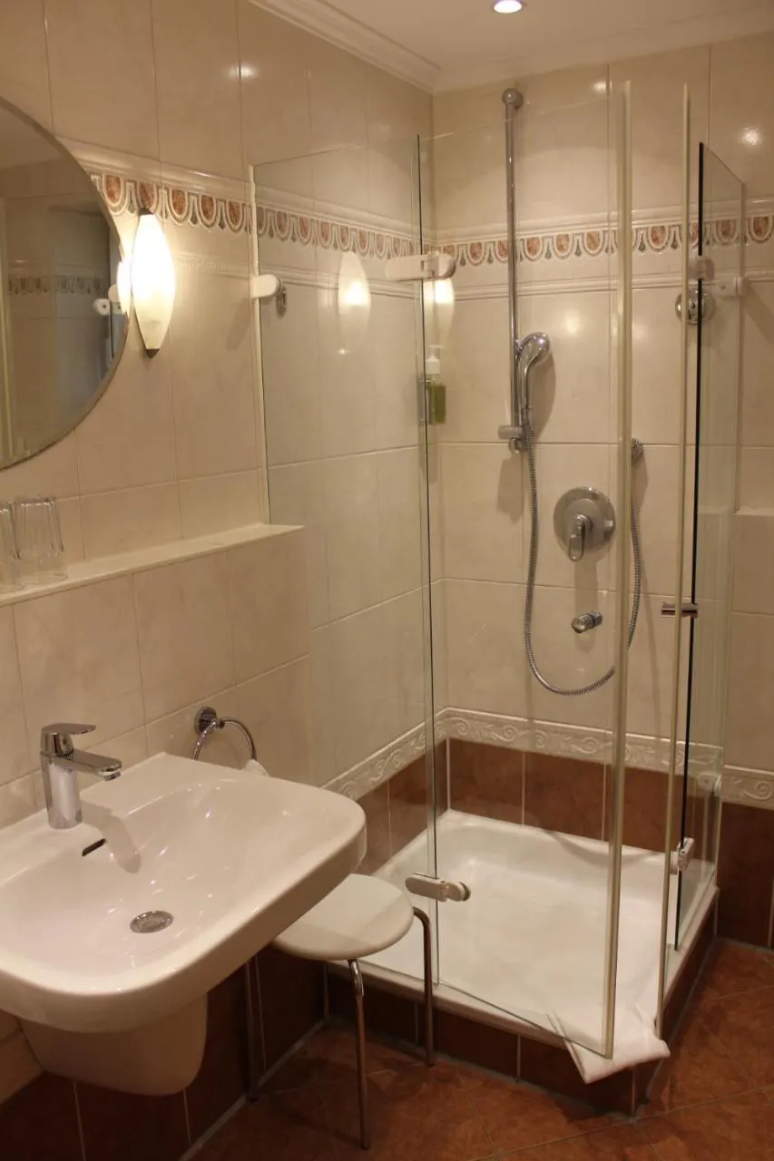 Shower in Landhotel Guglhupf