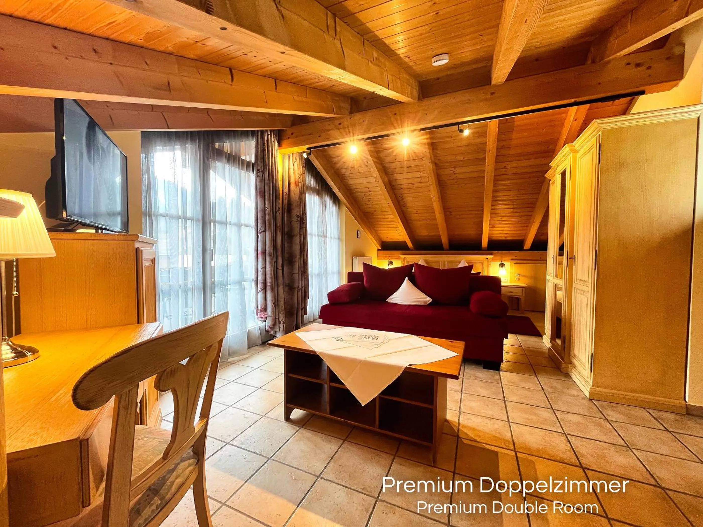 Photo of the whole room, Bed in Landhotel Guglhupf