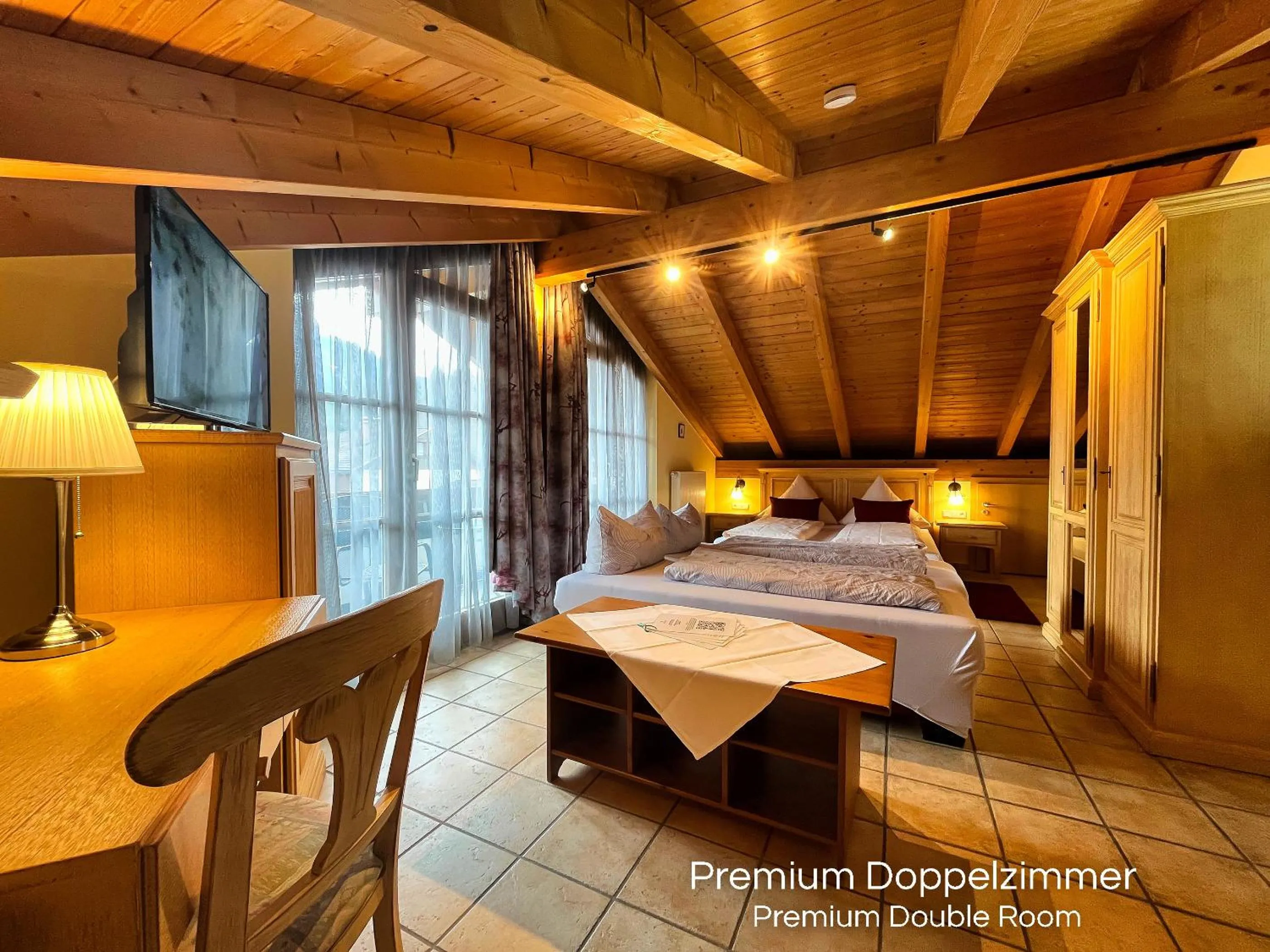 Photo of the whole room, Bed in Landhotel Guglhupf