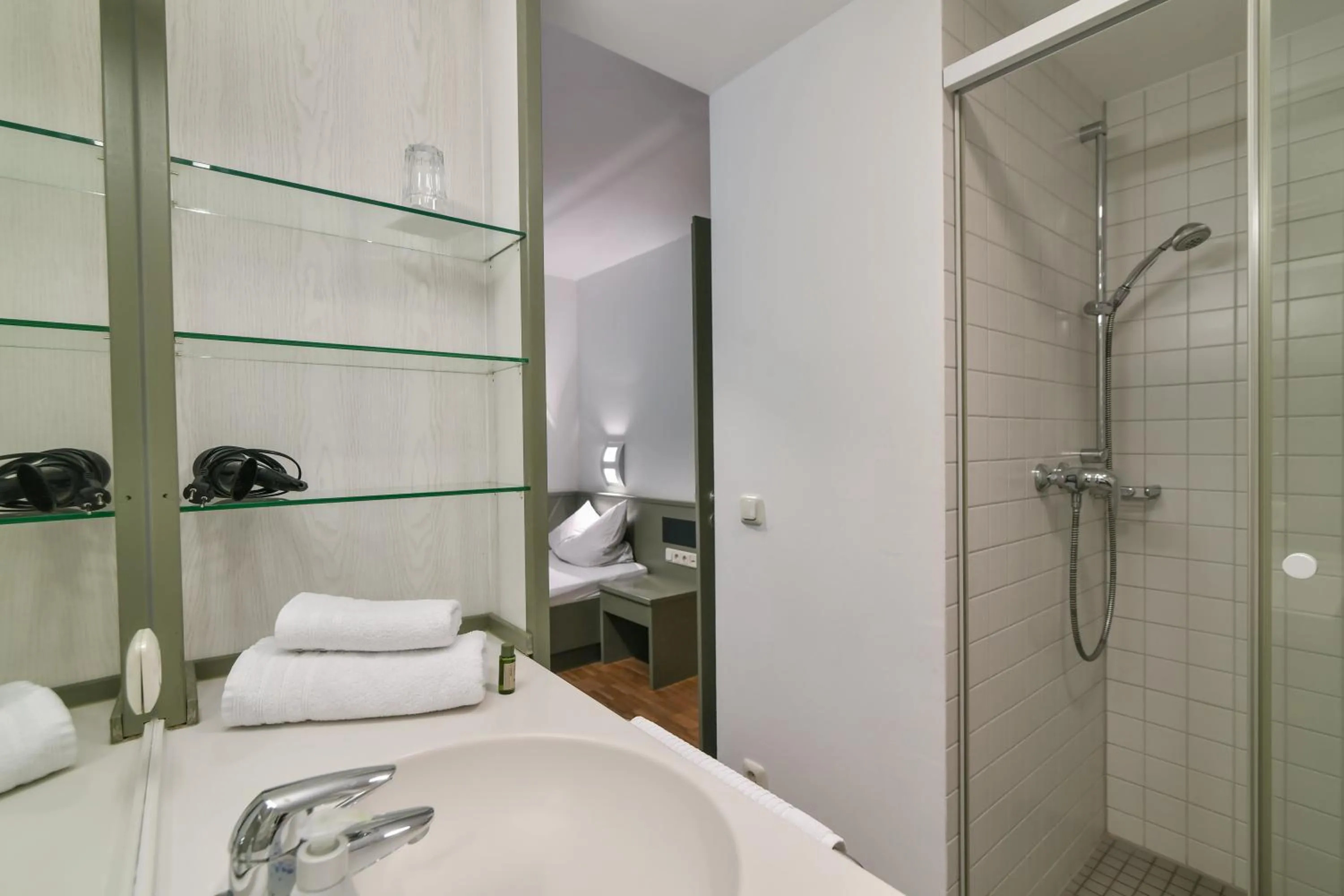 Shower in Luisenburg Resort