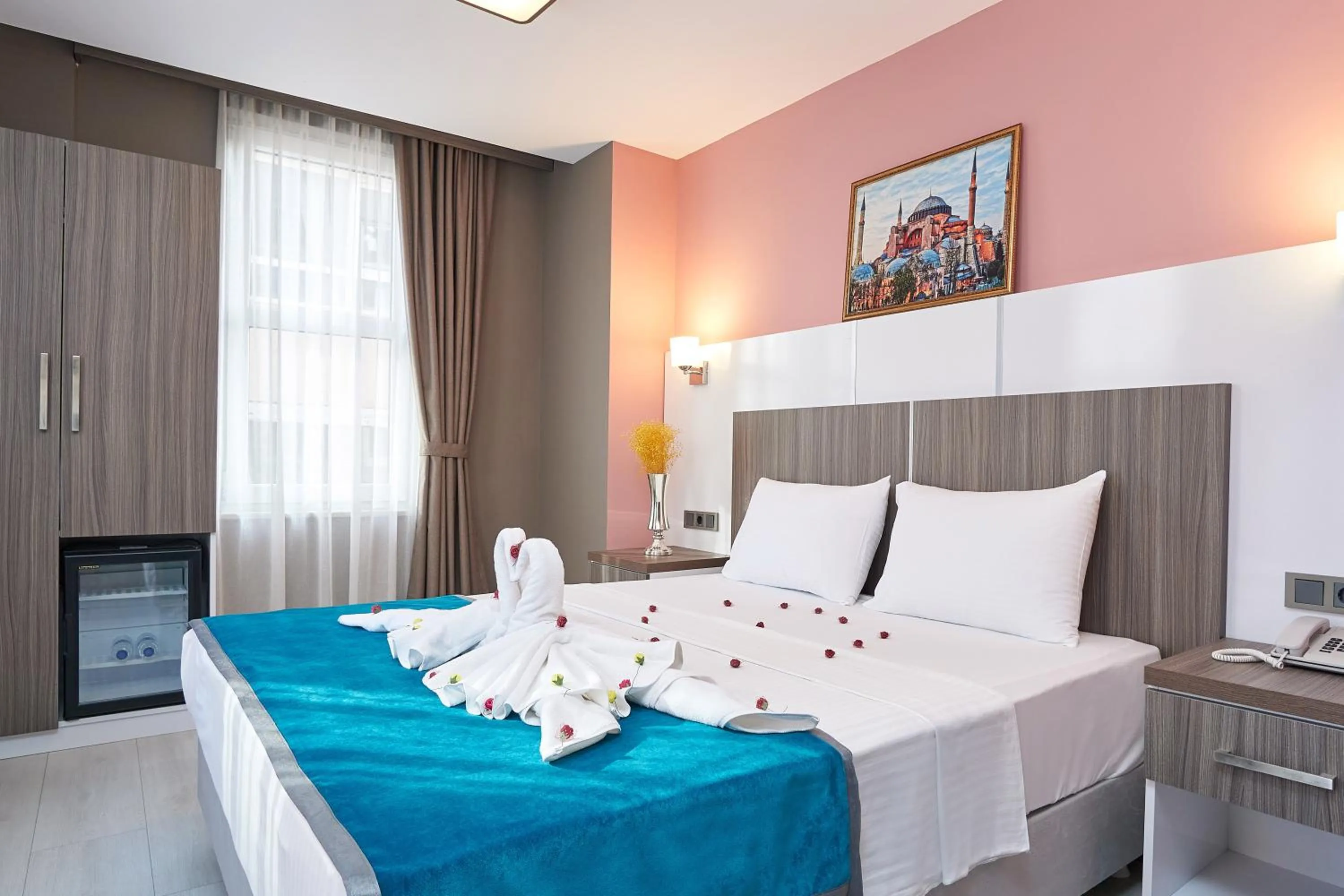 Bed in Renzo Hotel - Special Category