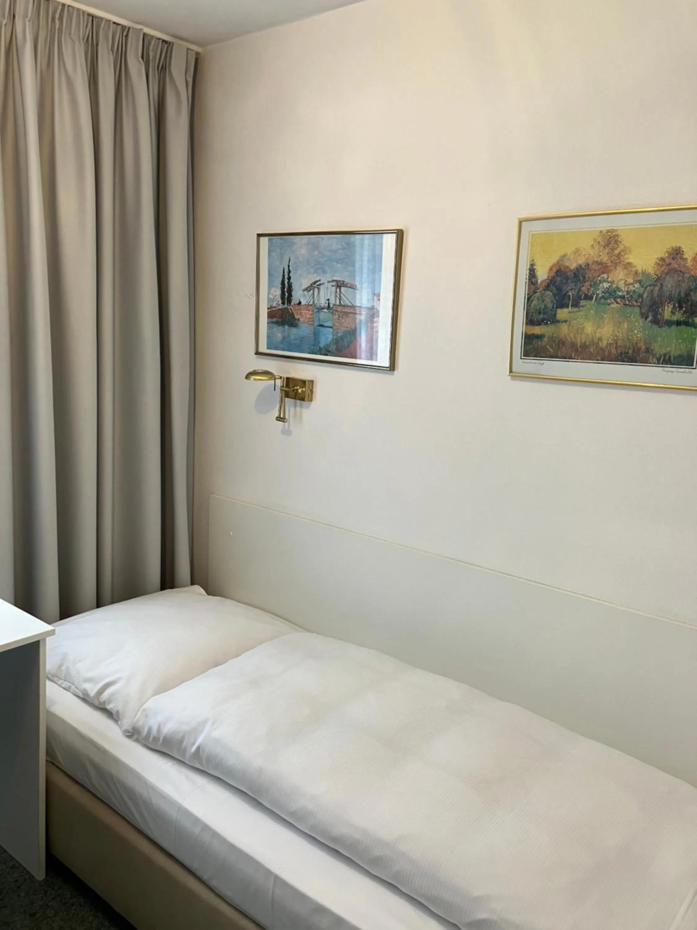 Photo of the whole room, Bed in Hotel Occam