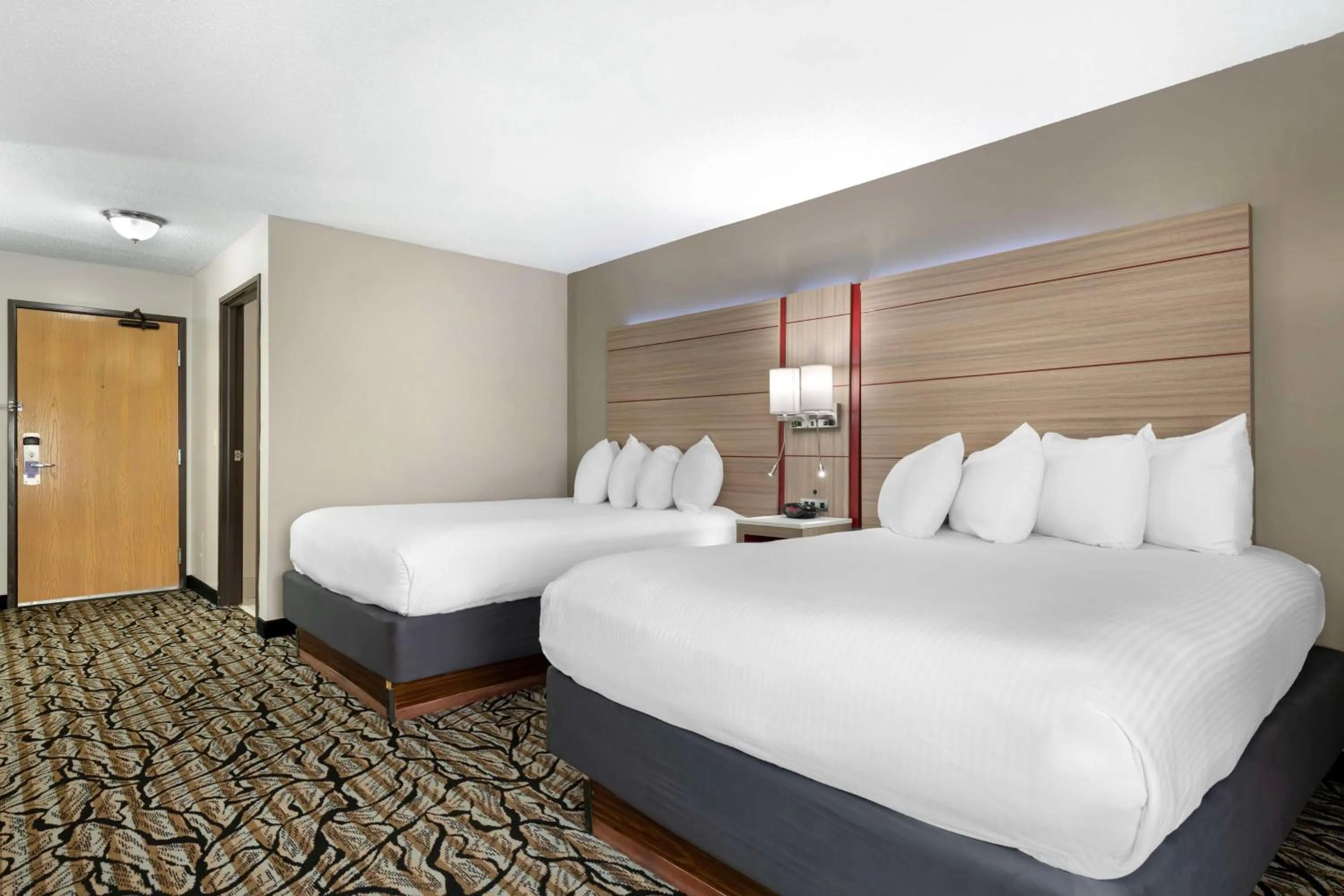 Bedroom, Bed in Best Western Plus Albert Lea I-90/I-35 Hotel