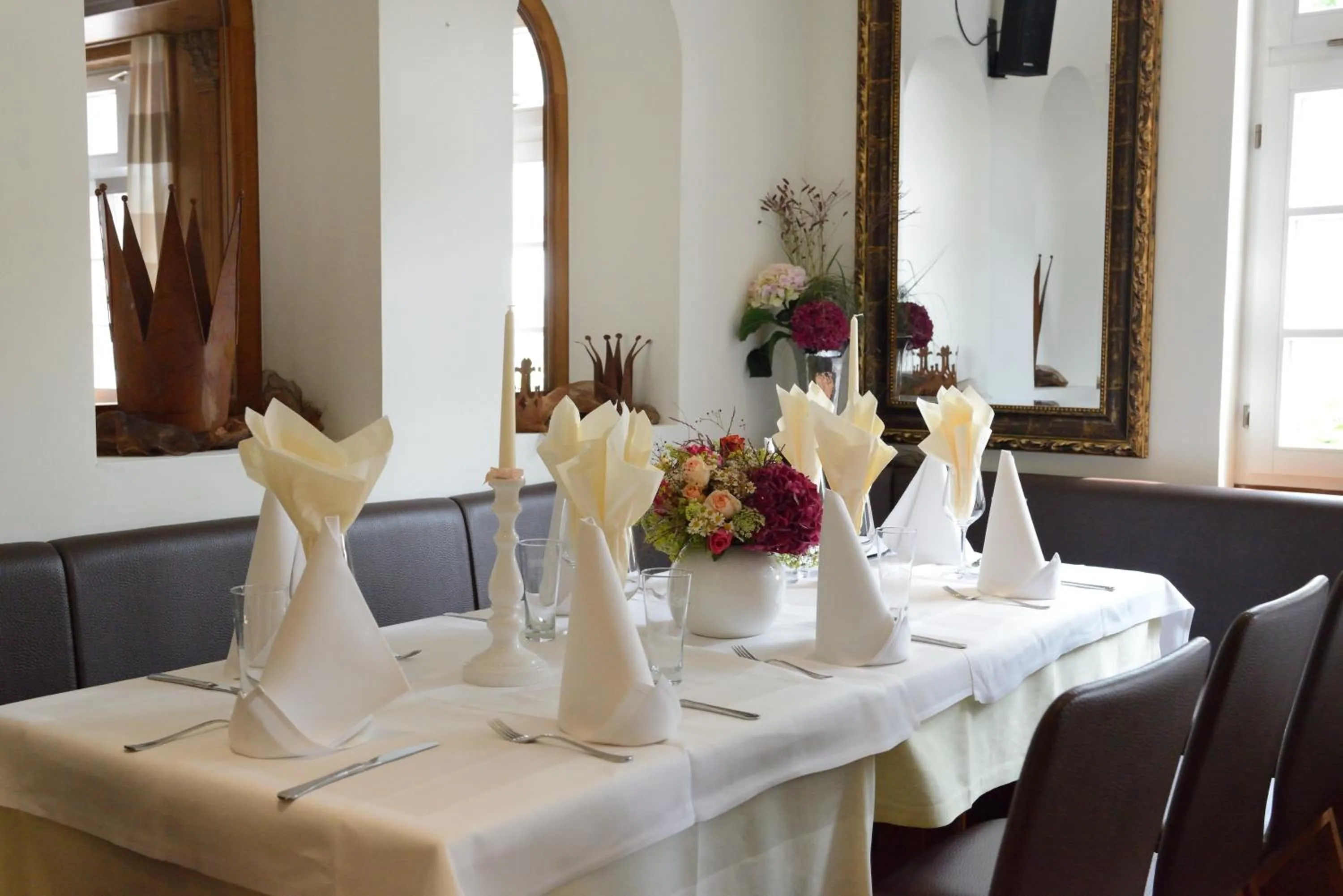 Restaurant/places to eat in Hotel Zu den Drei Kronen