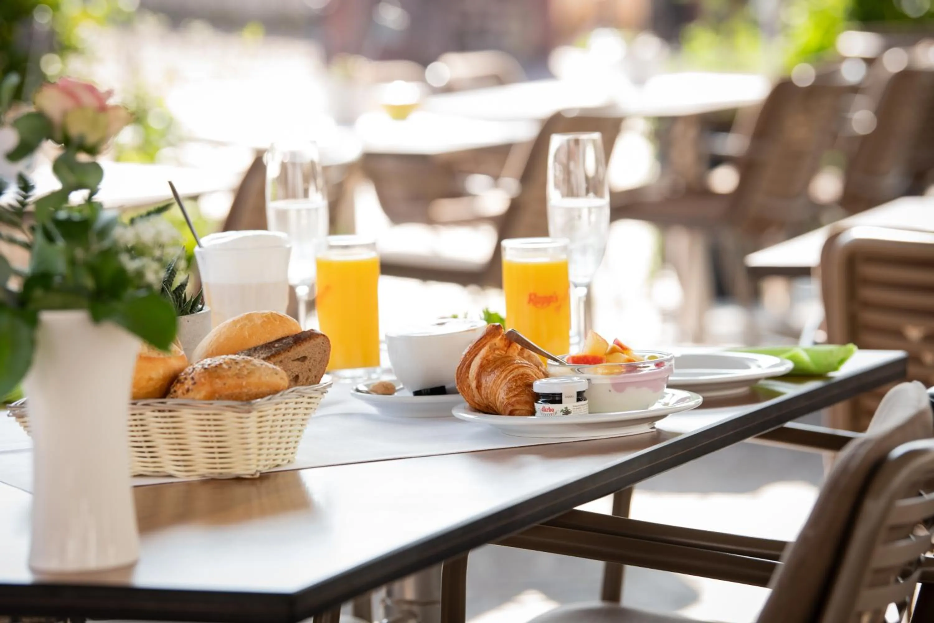 Food and drinks in Hotel Zu den Drei Kronen