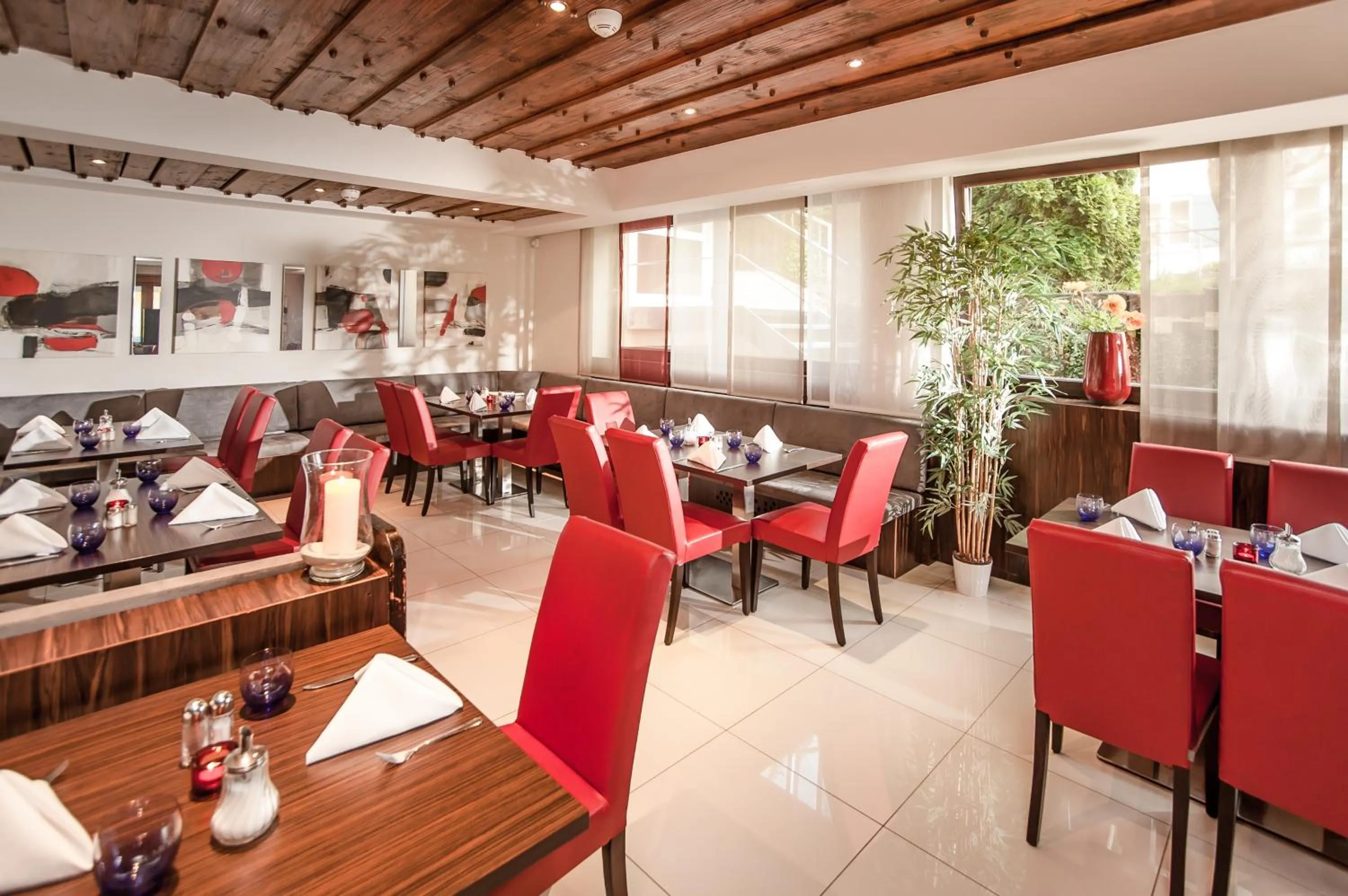 Restaurant/places to eat in Hotel am Hopfensee