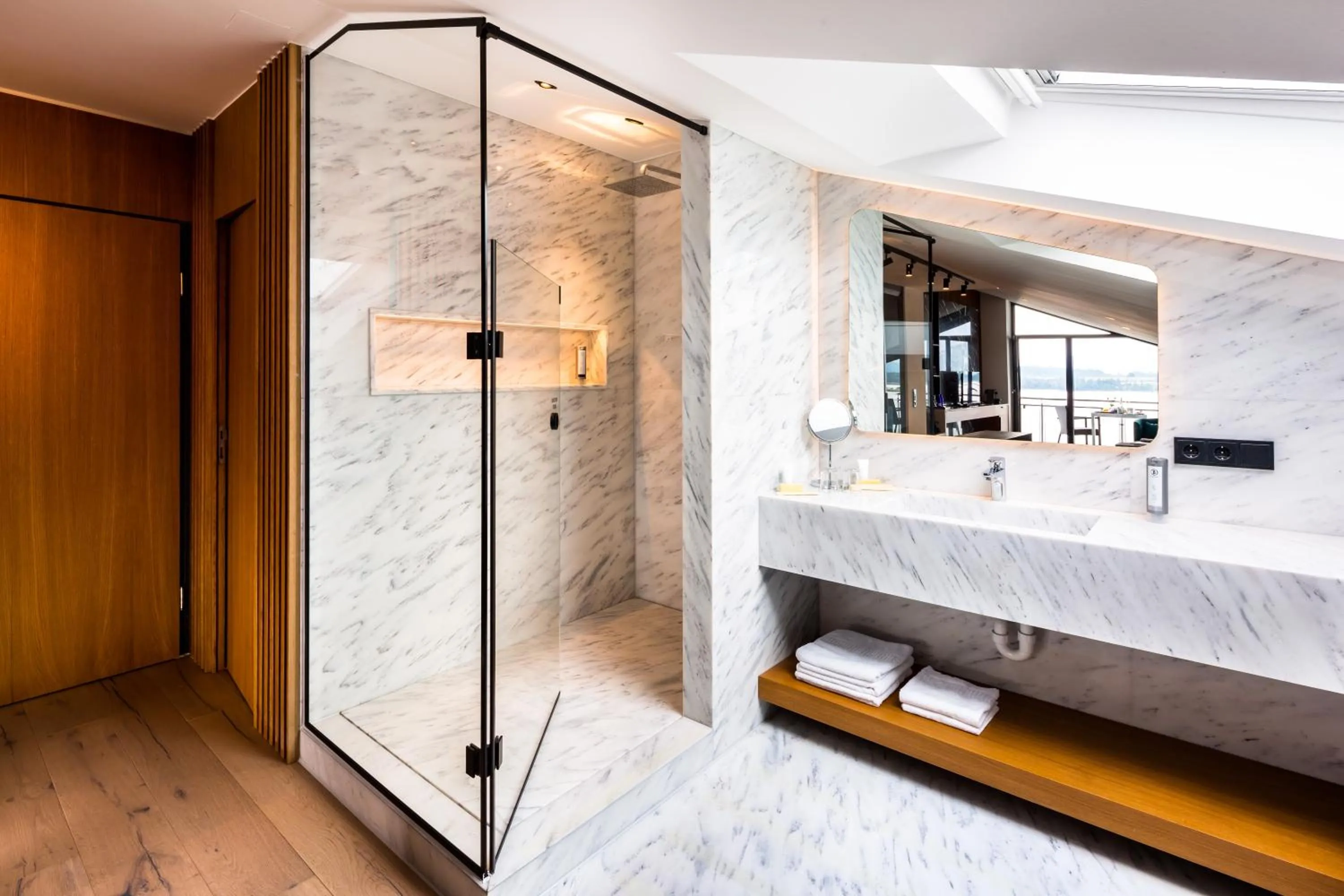 Bed in Hotel am Hopfensee