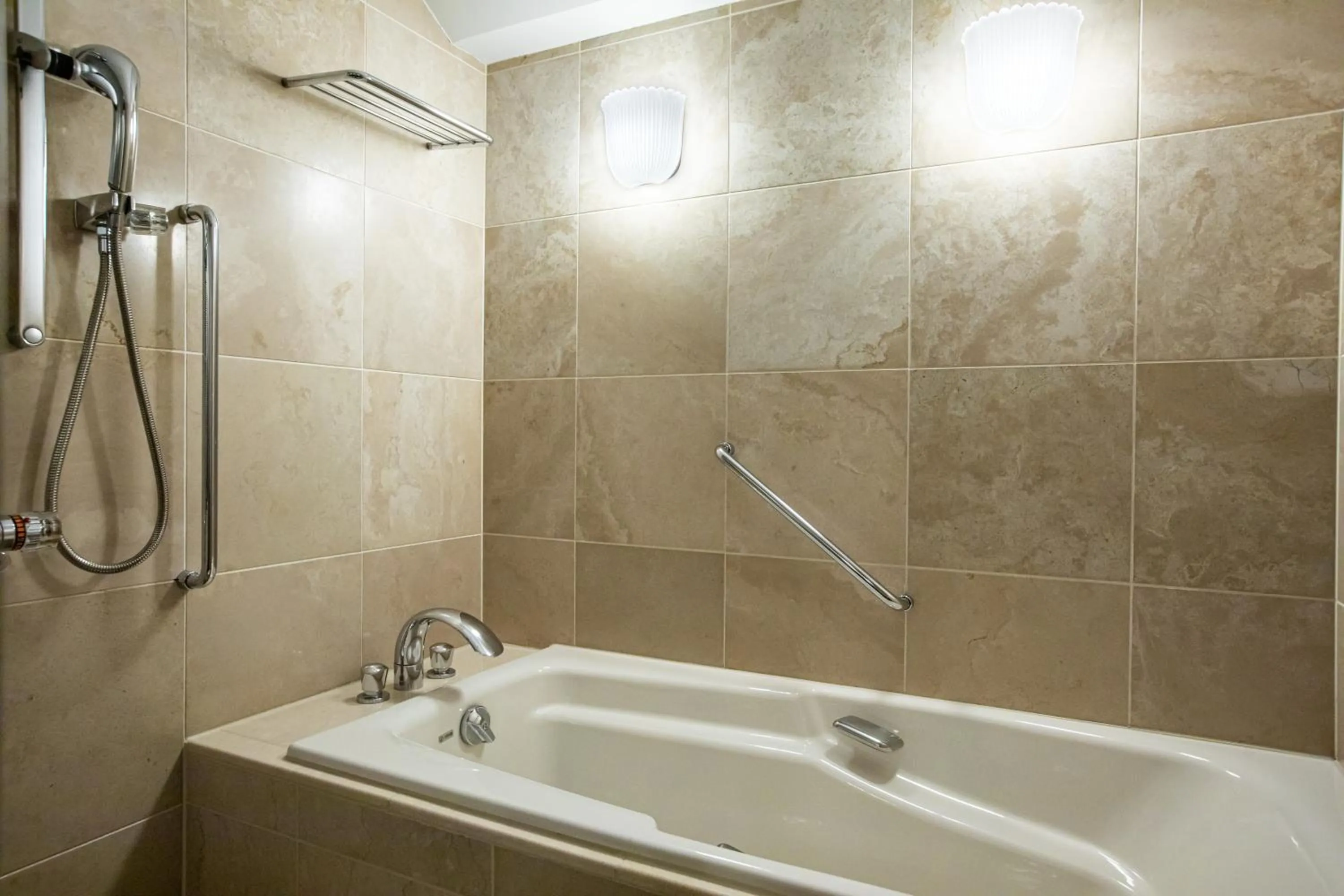 Bathroom in Hotel New Otani Hakata