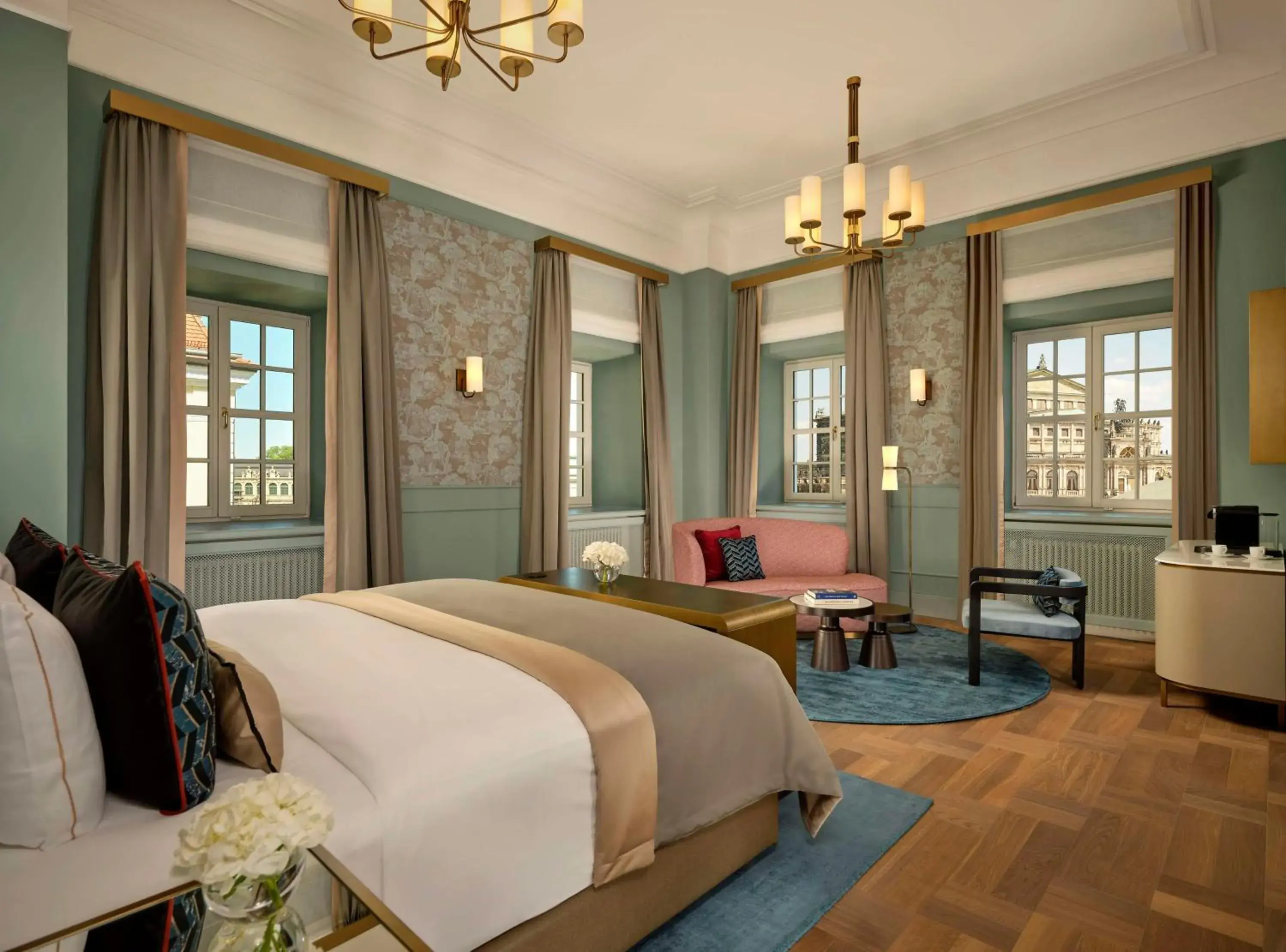 Grand Palais View Room in Hotel Taschenbergpalais Kempinski Grand Palais View Room in Hotel Taschenbergpalais Kempinski