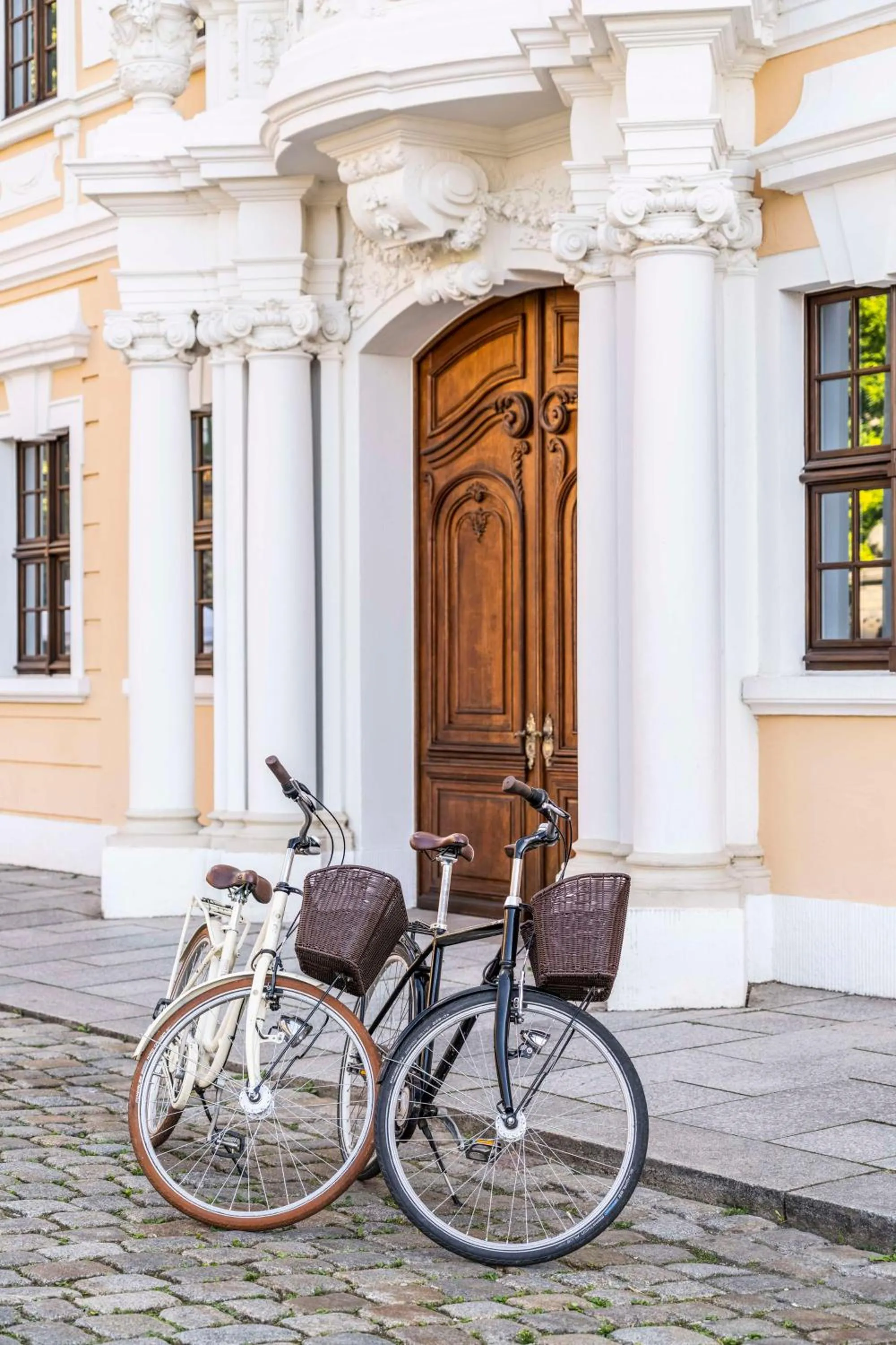 Property building in Hotel Taschenbergpalais Kempinski