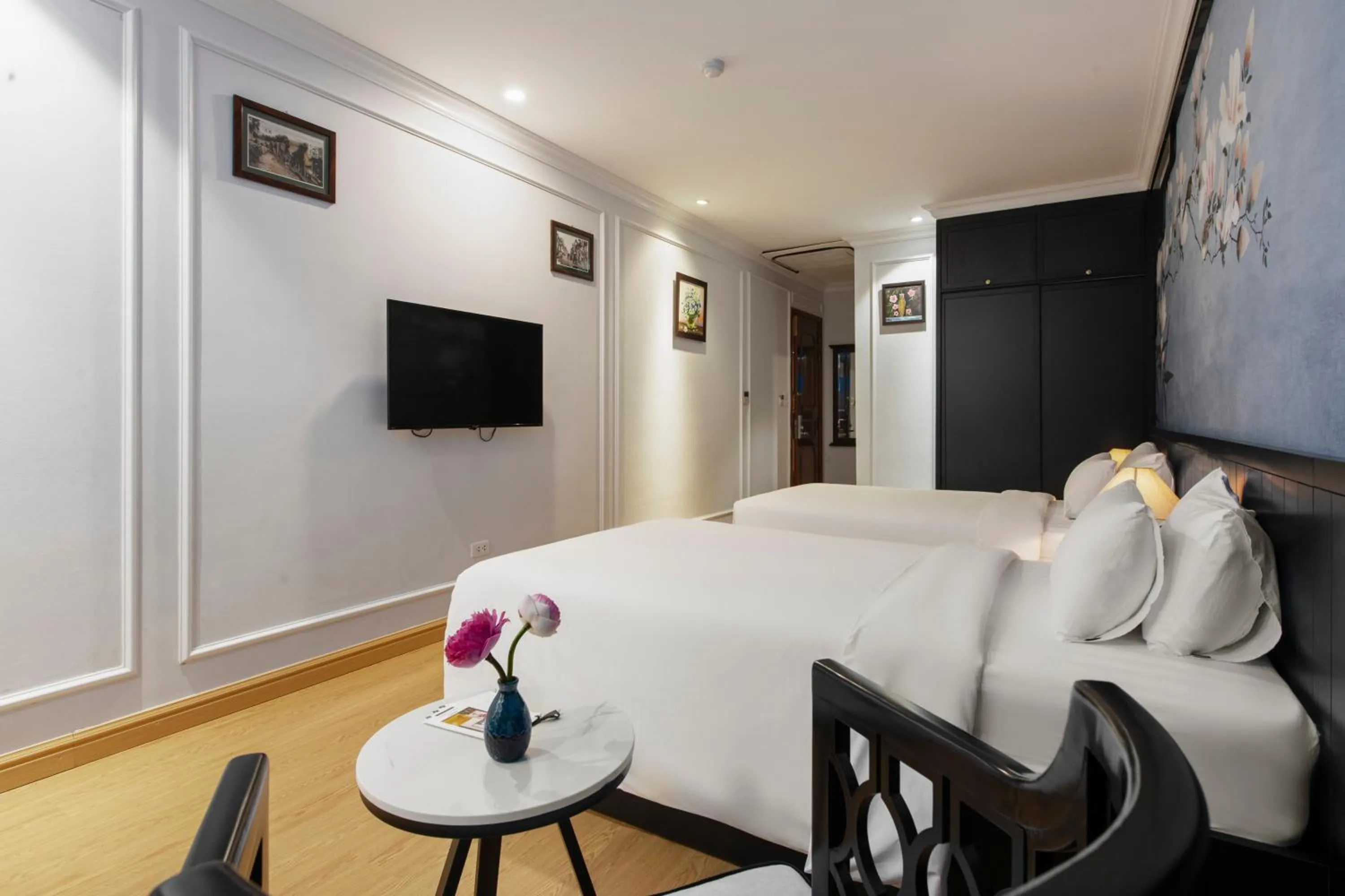 Bedroom, Bed in San Premium Hotel