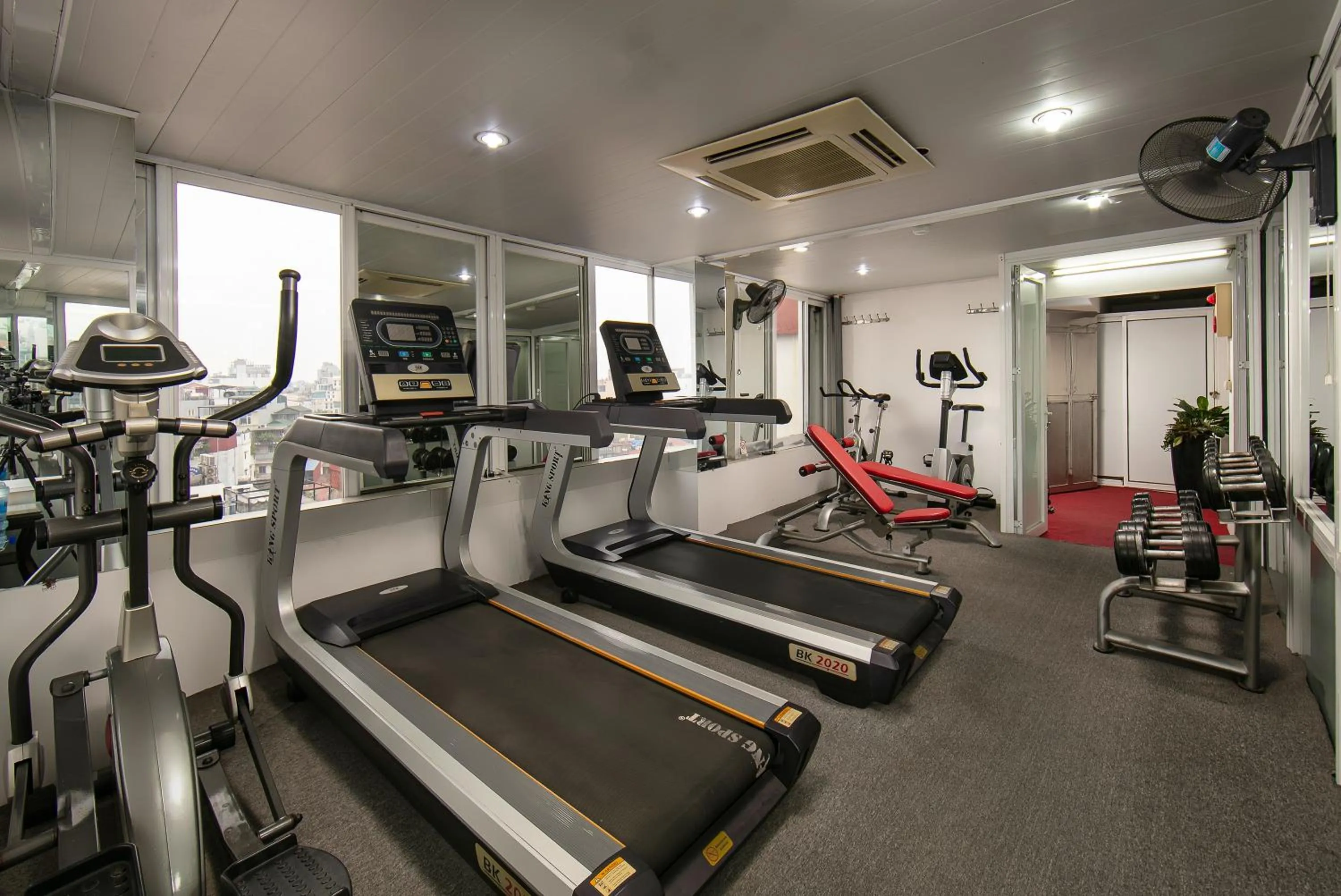 Fitness centre/facilities in San Premium Hotel