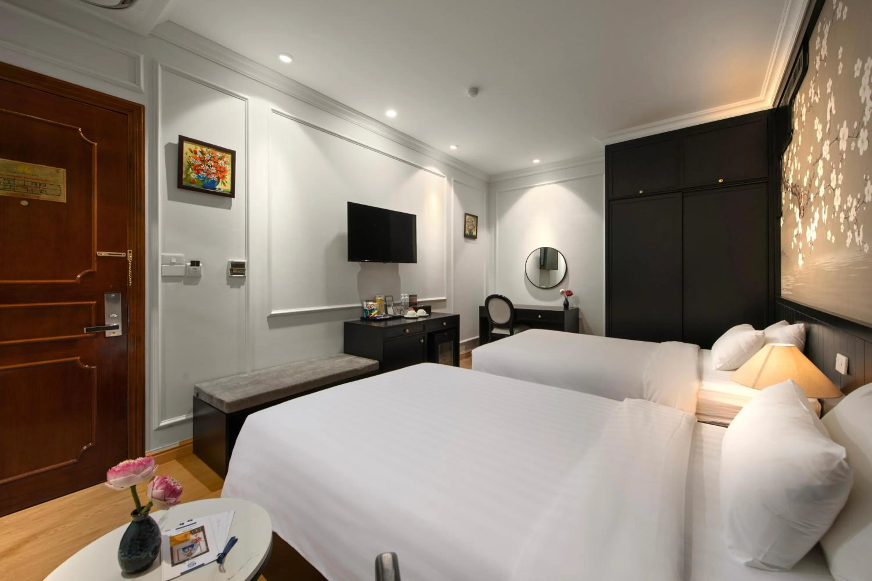 Bedroom, Bed in San Premium Hotel