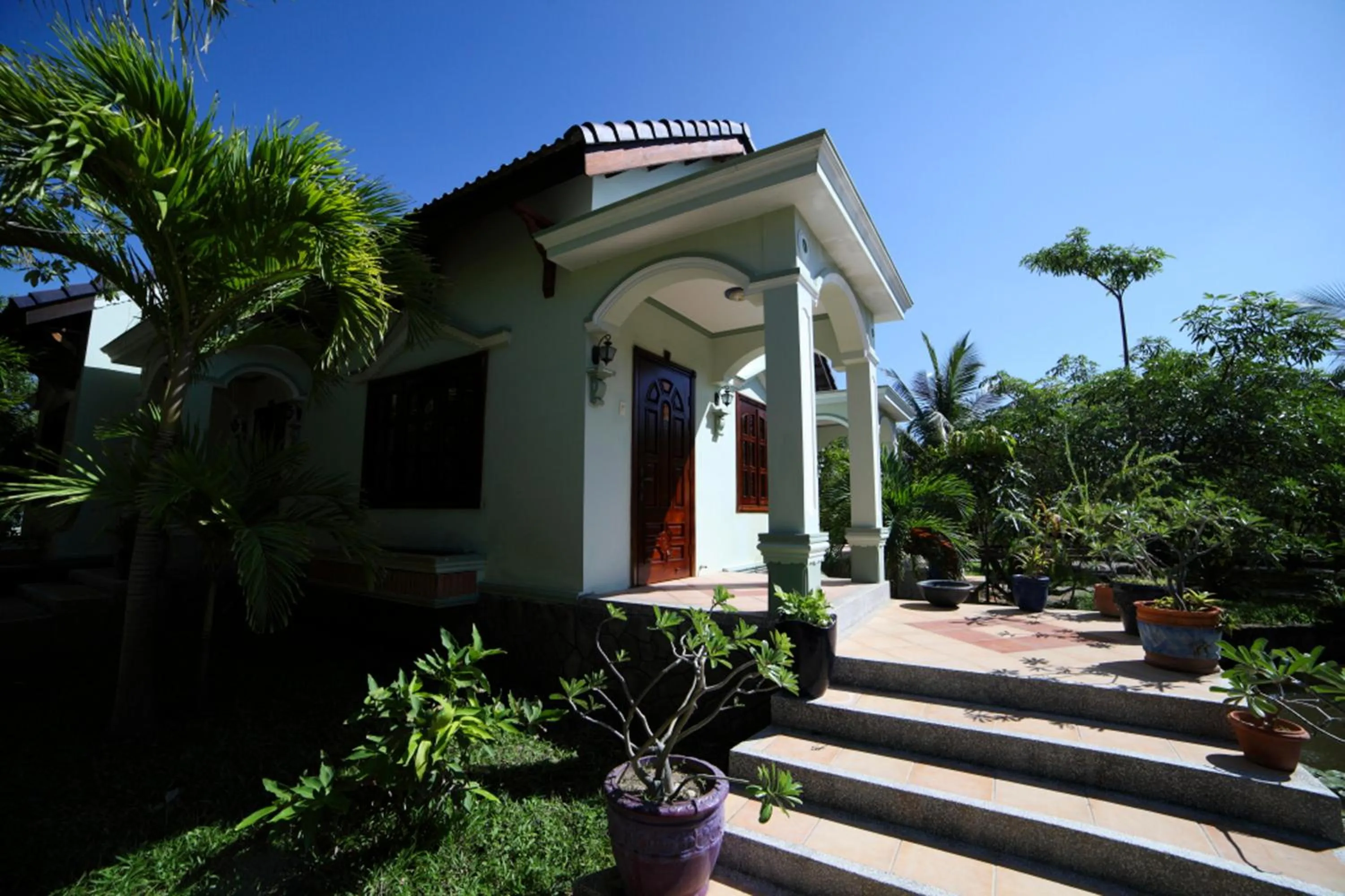 Garden in Gold Rooster Resort