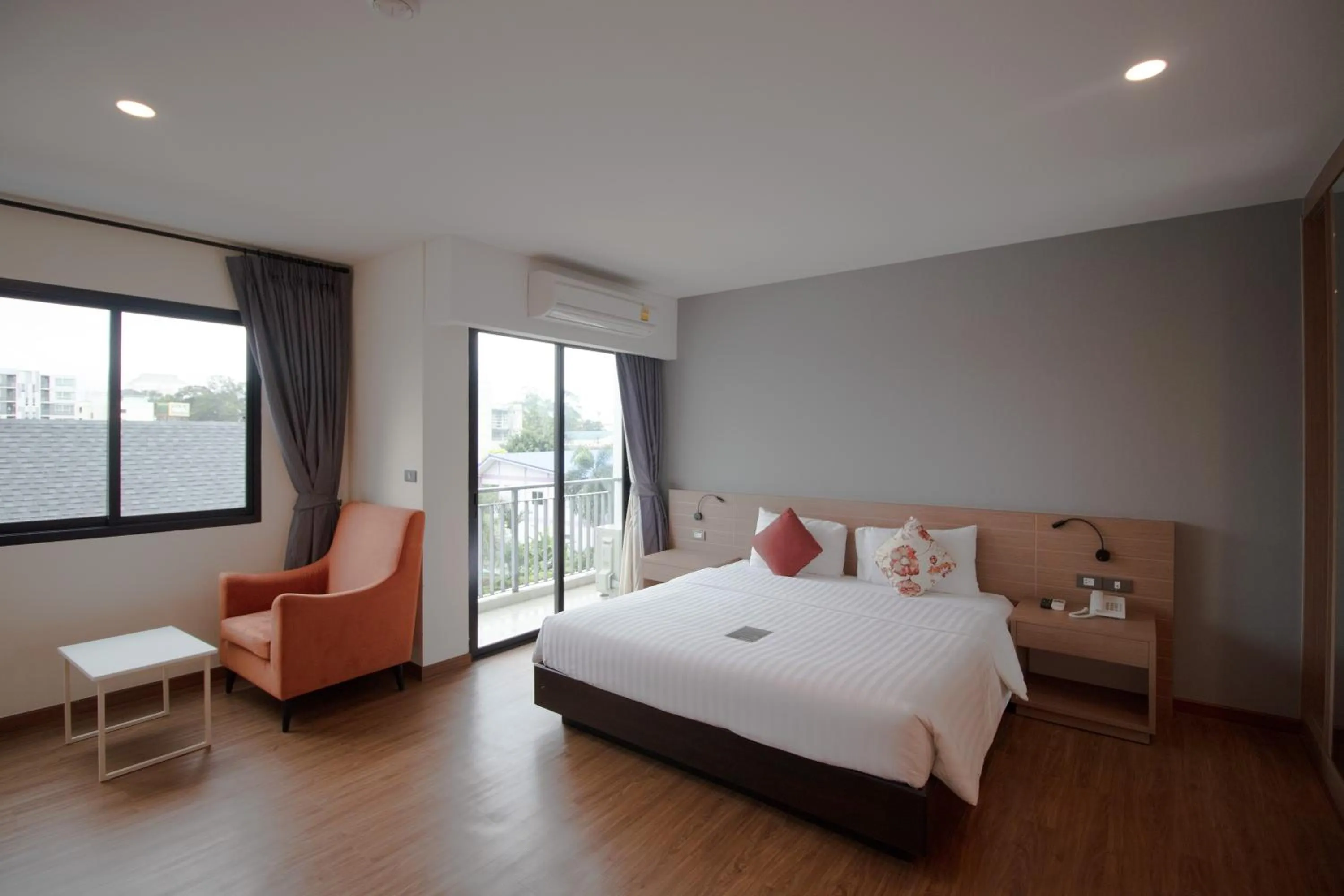 Bed in Phavina Hotel & Grand Boutique Rayong