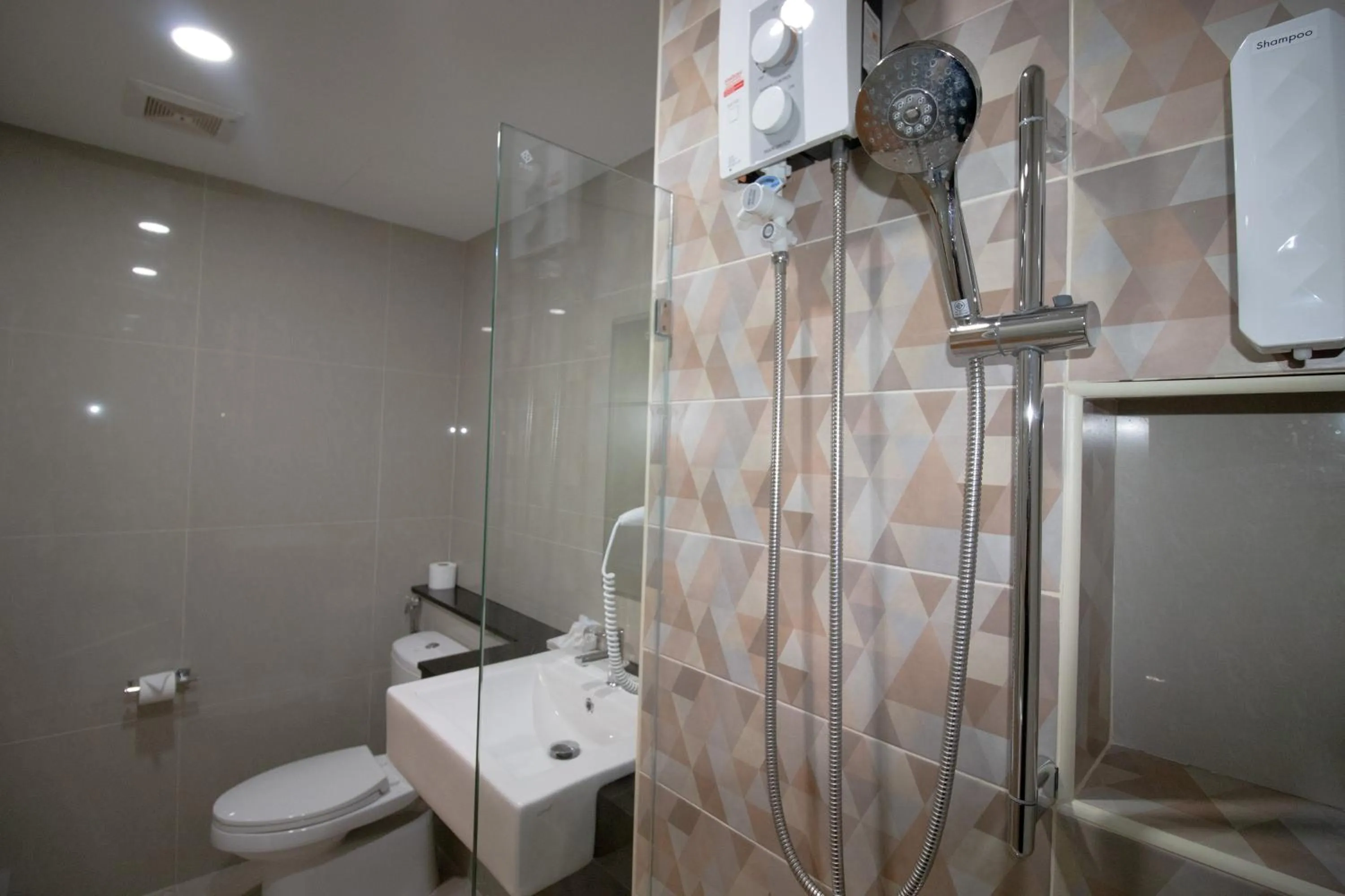 Bathroom in Phavina Hotel & Grand Boutique Rayong