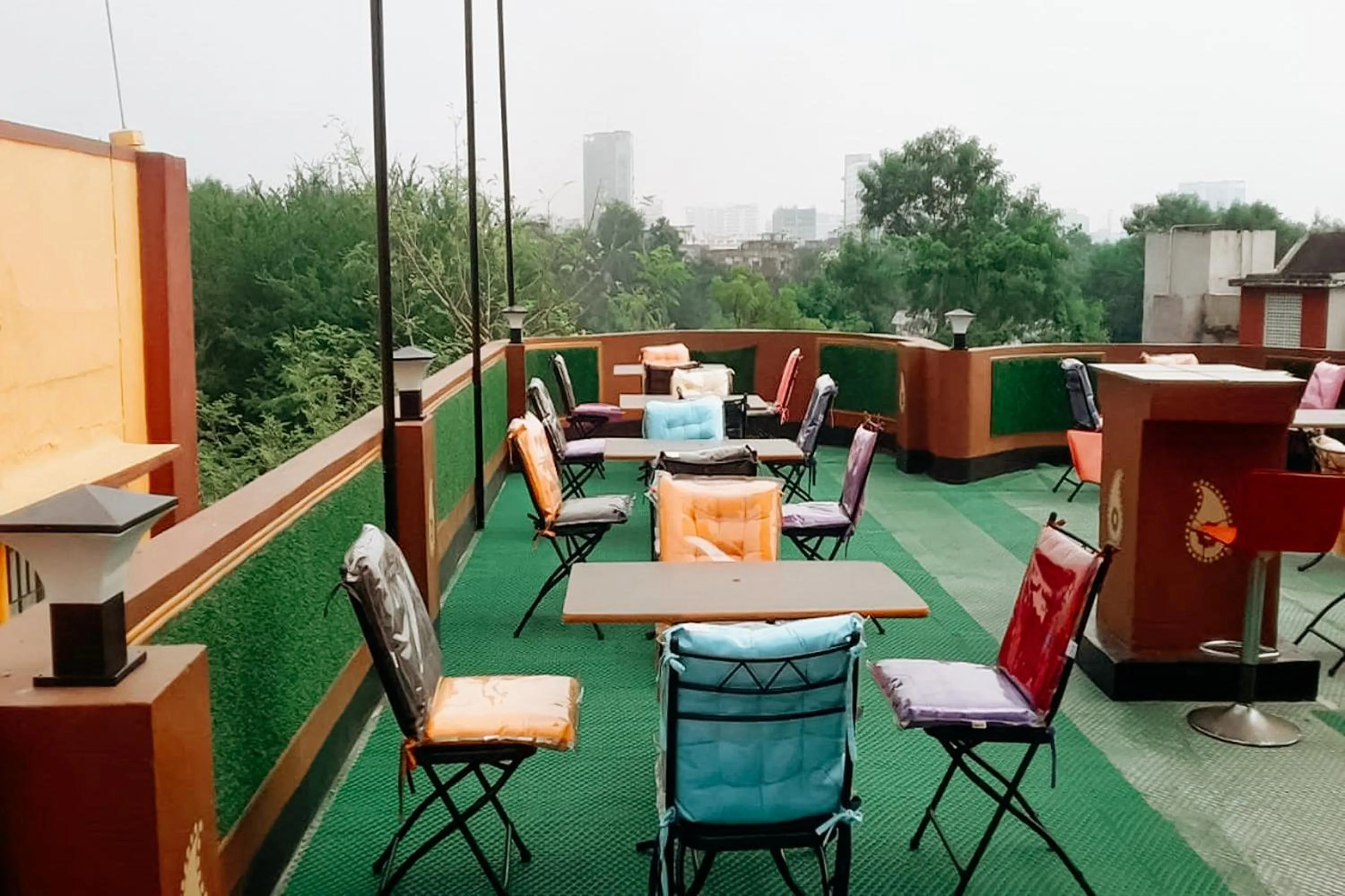 Lobby or reception in The Kei Inn & Suites Hotel near Salt Lake