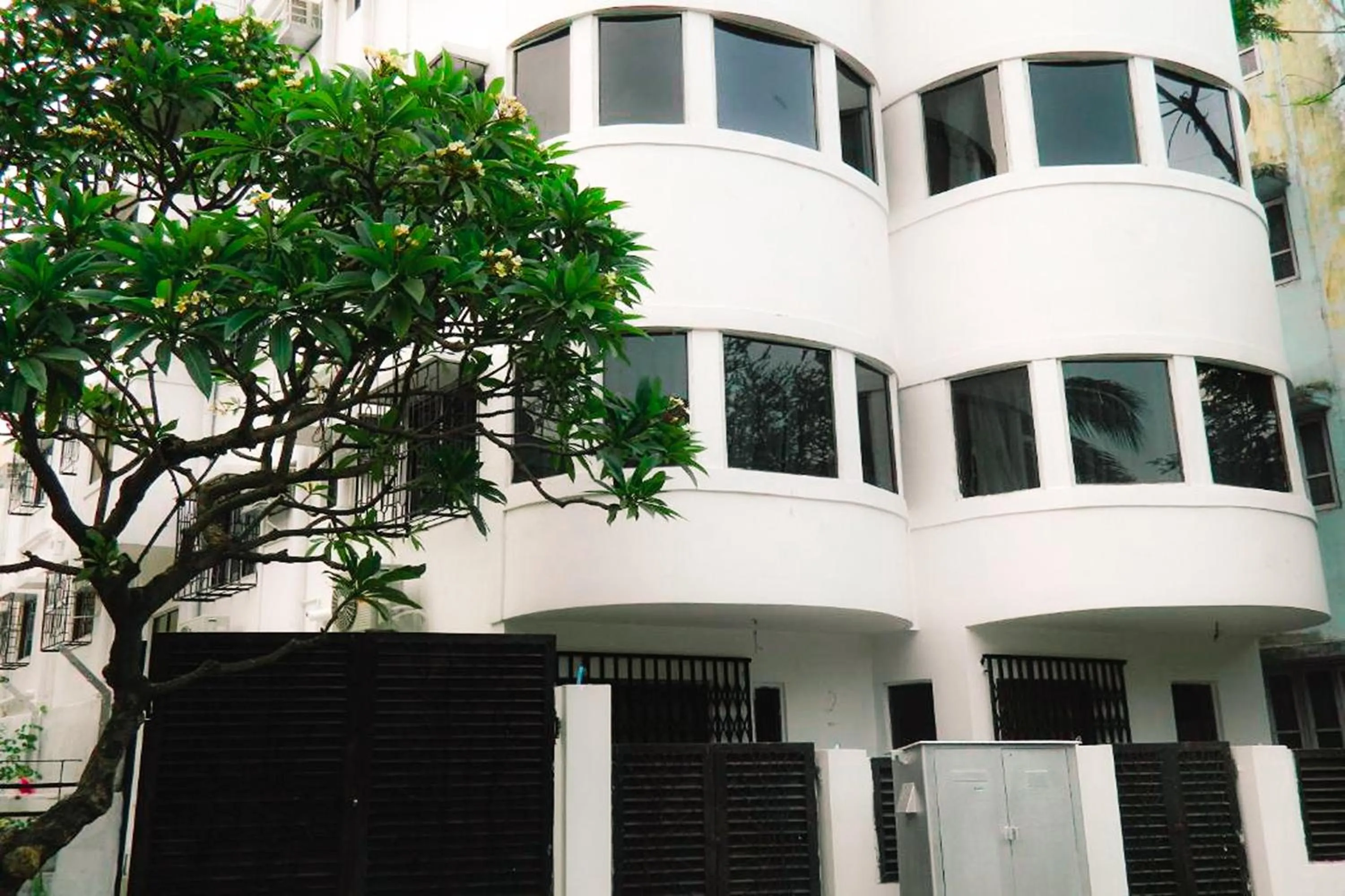 Property building in The Kei Inn & Suites Hotel near Salt Lake