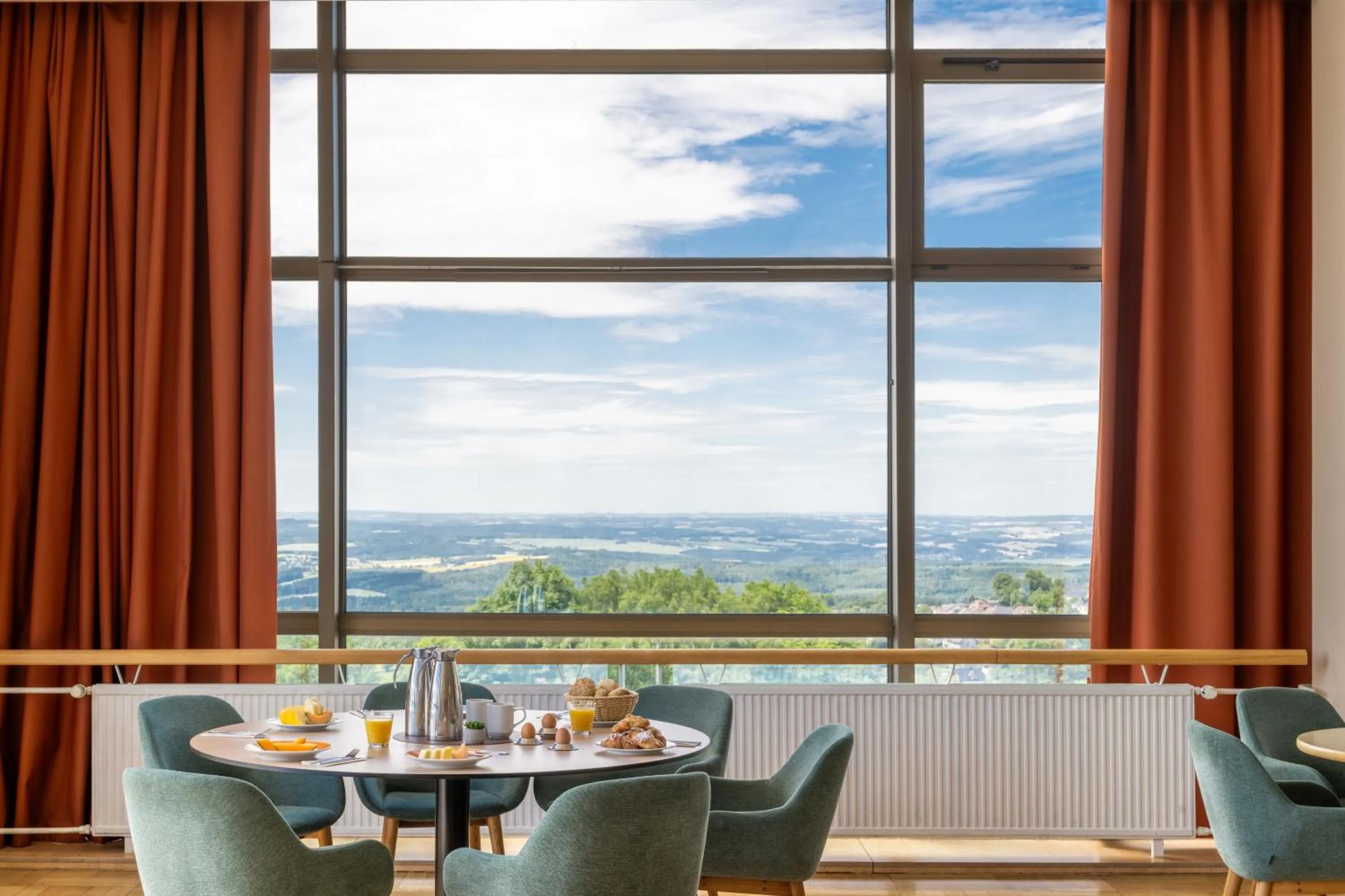 Restaurant/places to eat in IFA Schöneck Hotel & Ferienpark