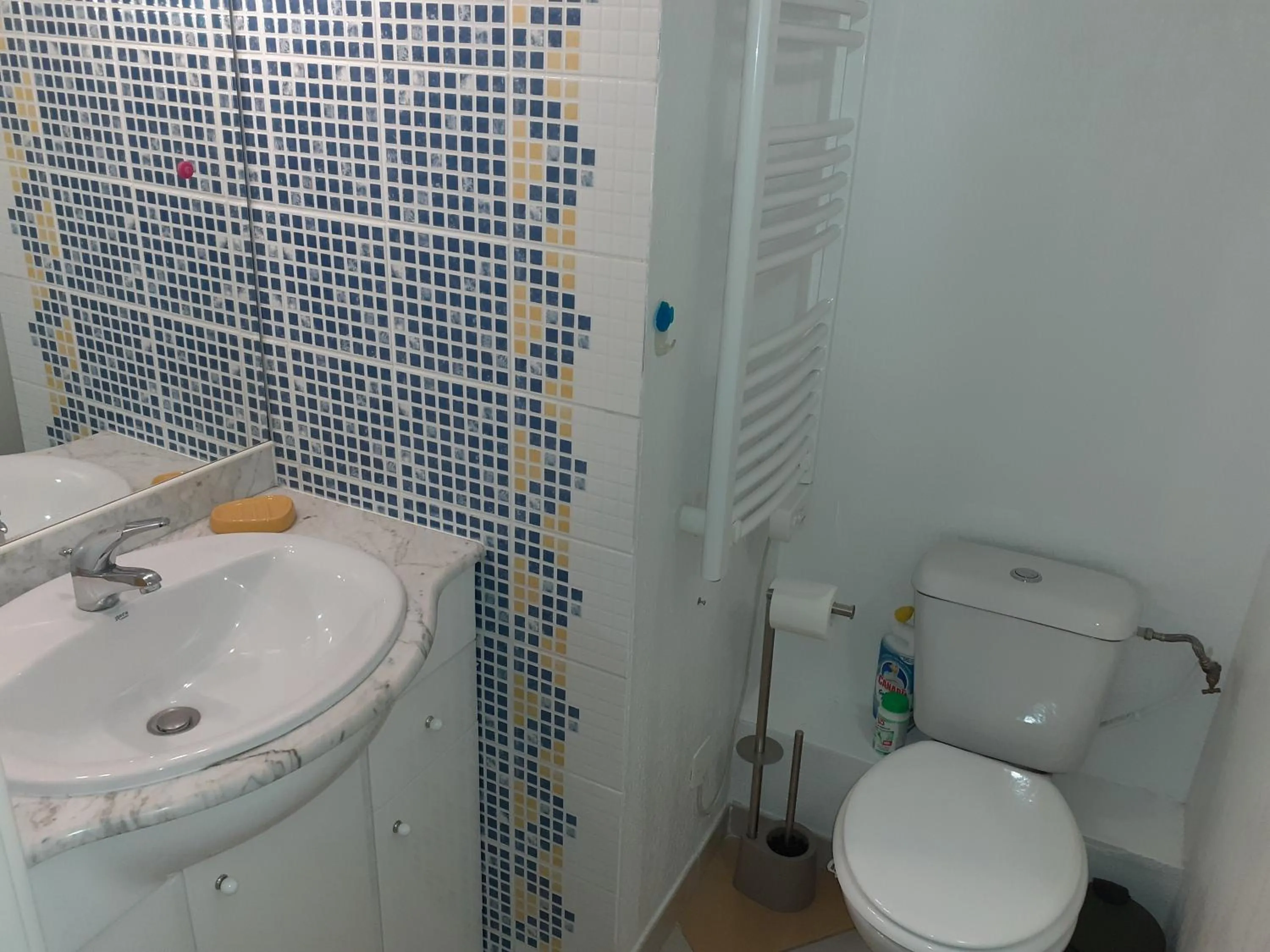 Bathroom in Arena Résidence