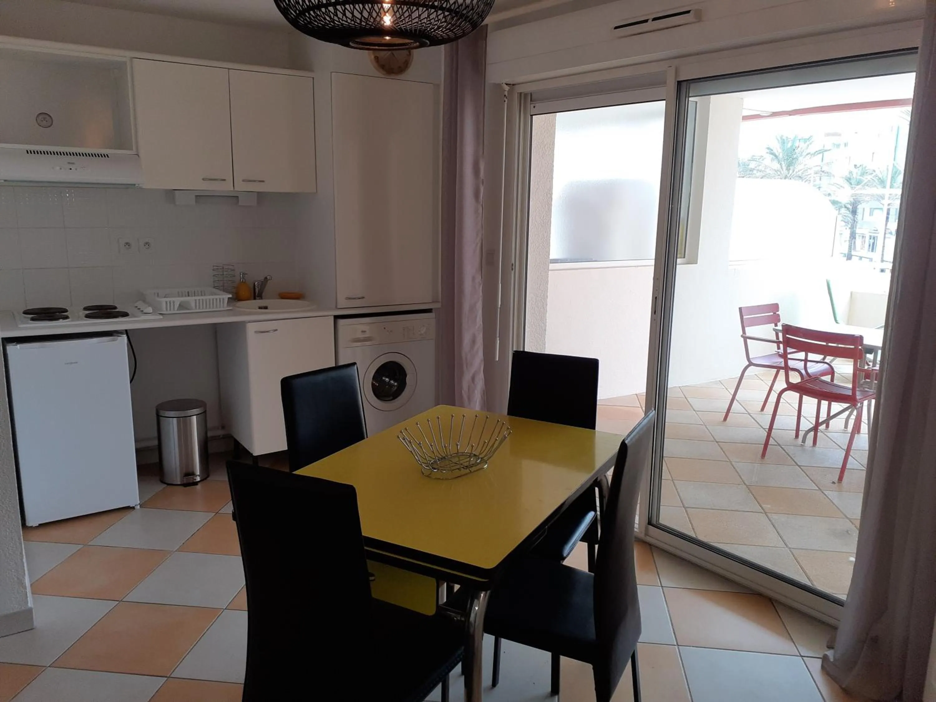 Kitchen or kitchenette in Arena Résidence