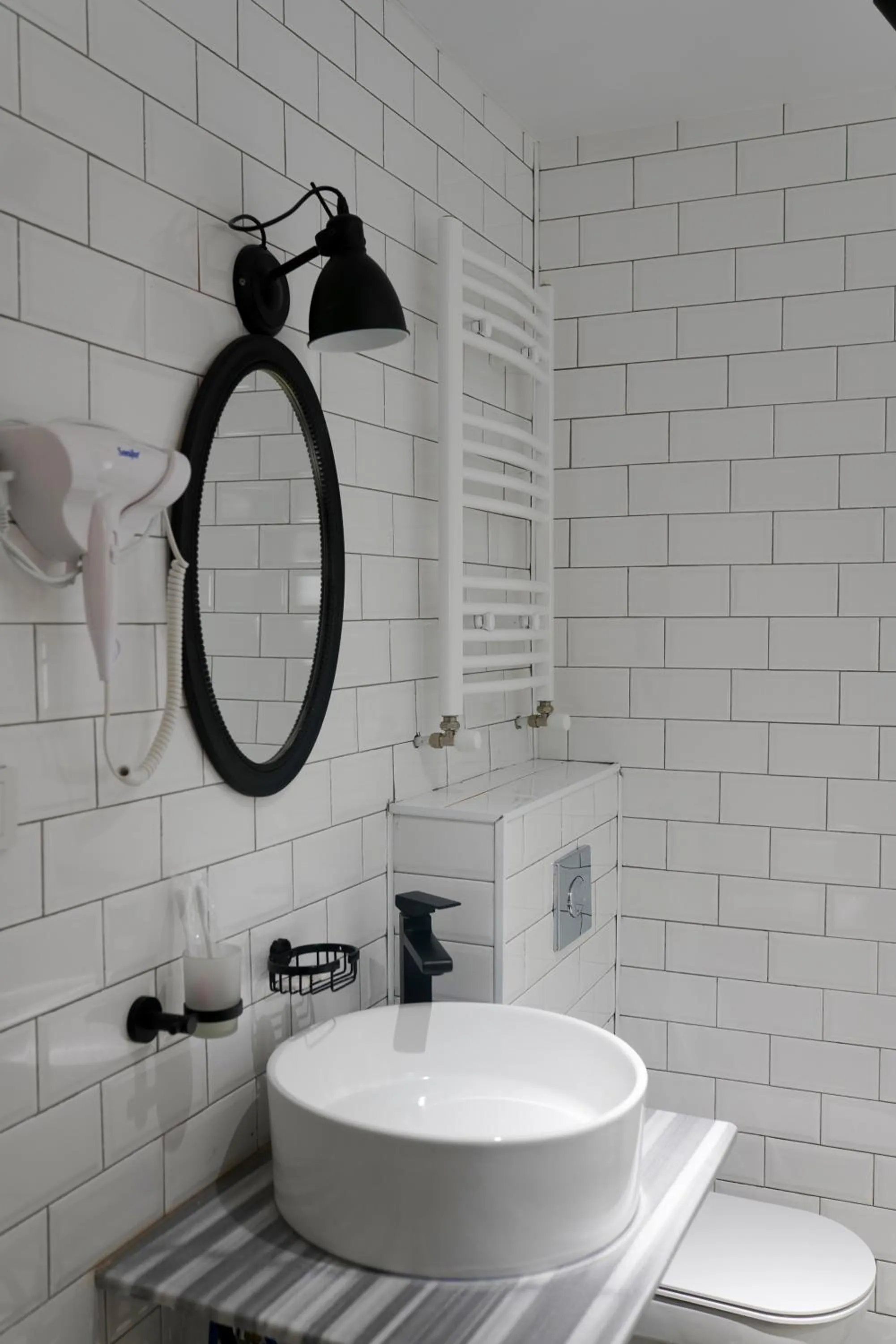 Bathroom in Hotel Ticiani 13