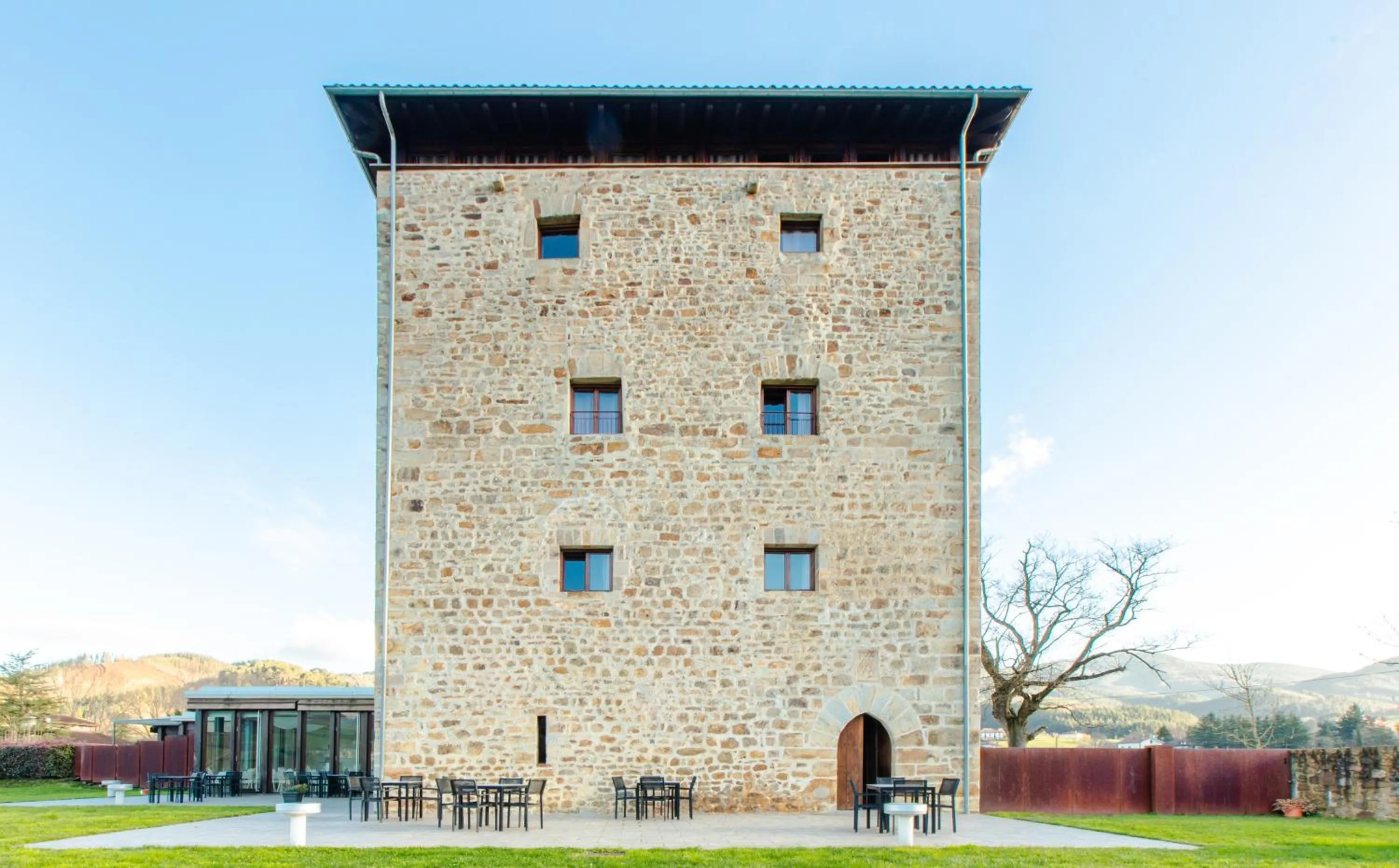 Hotel Torre Zumeltzegi