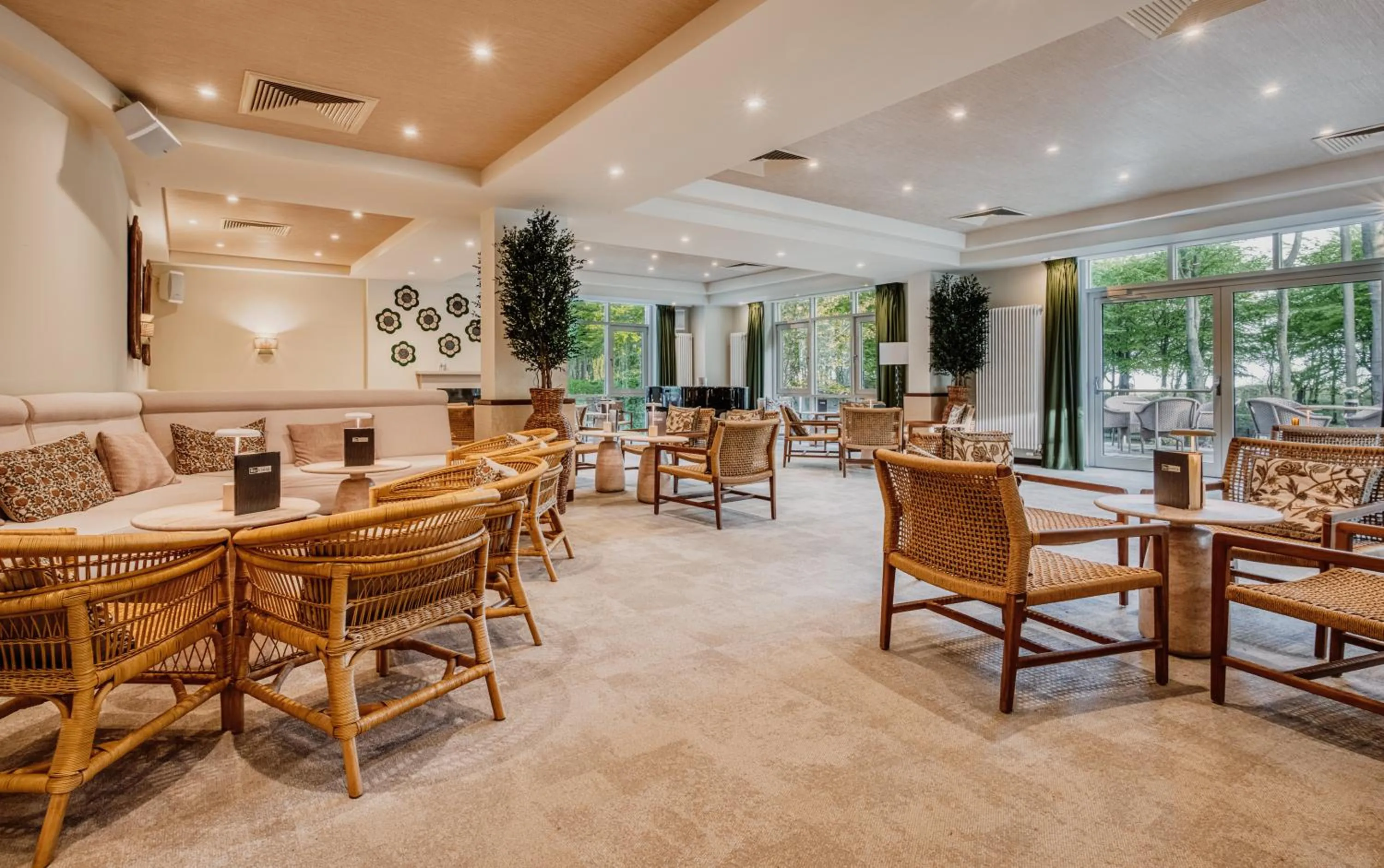 Lounge or bar in IFA Graal-Müritz Hotel & Spa