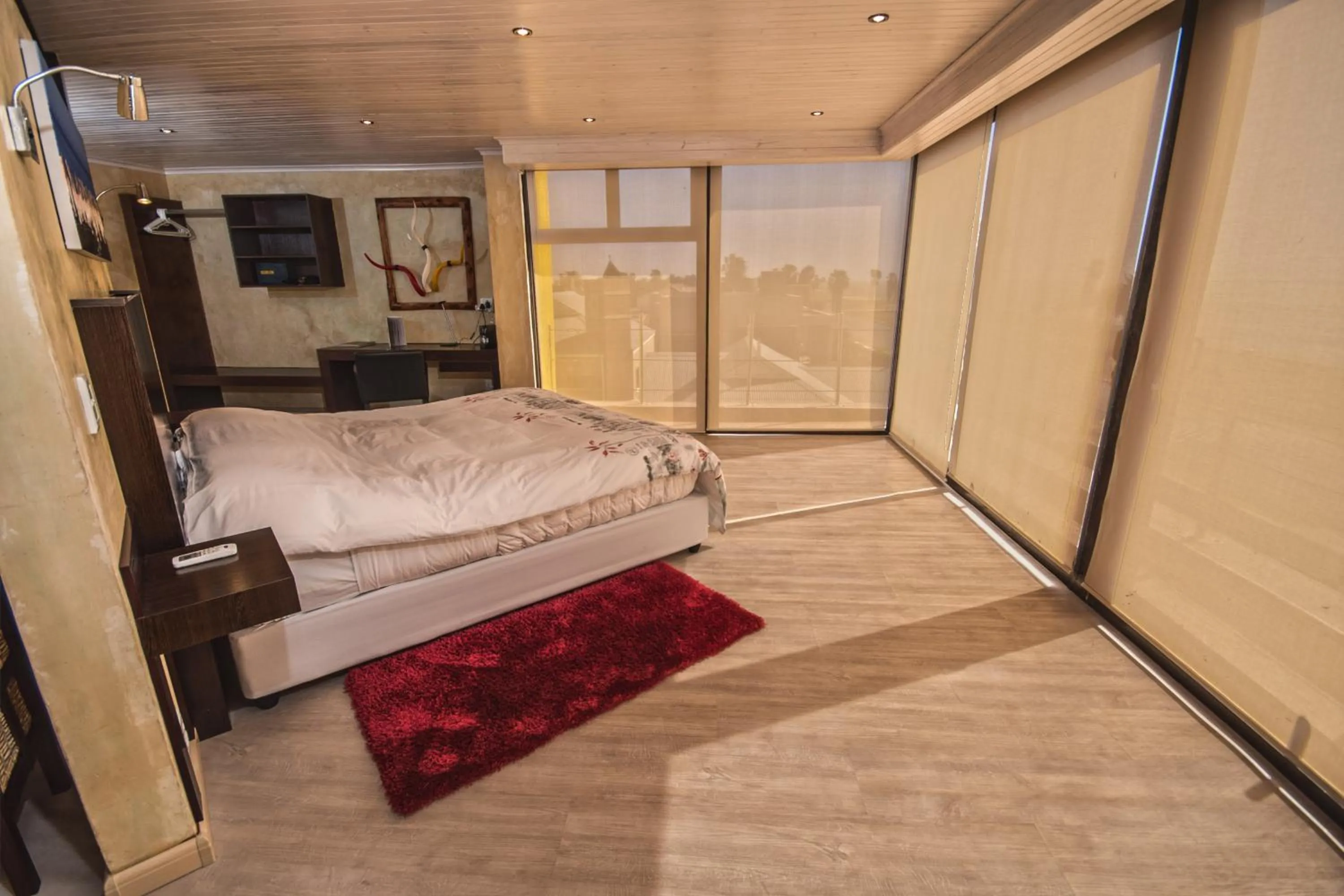 Bedroom, Bed in Lagoon Lodge