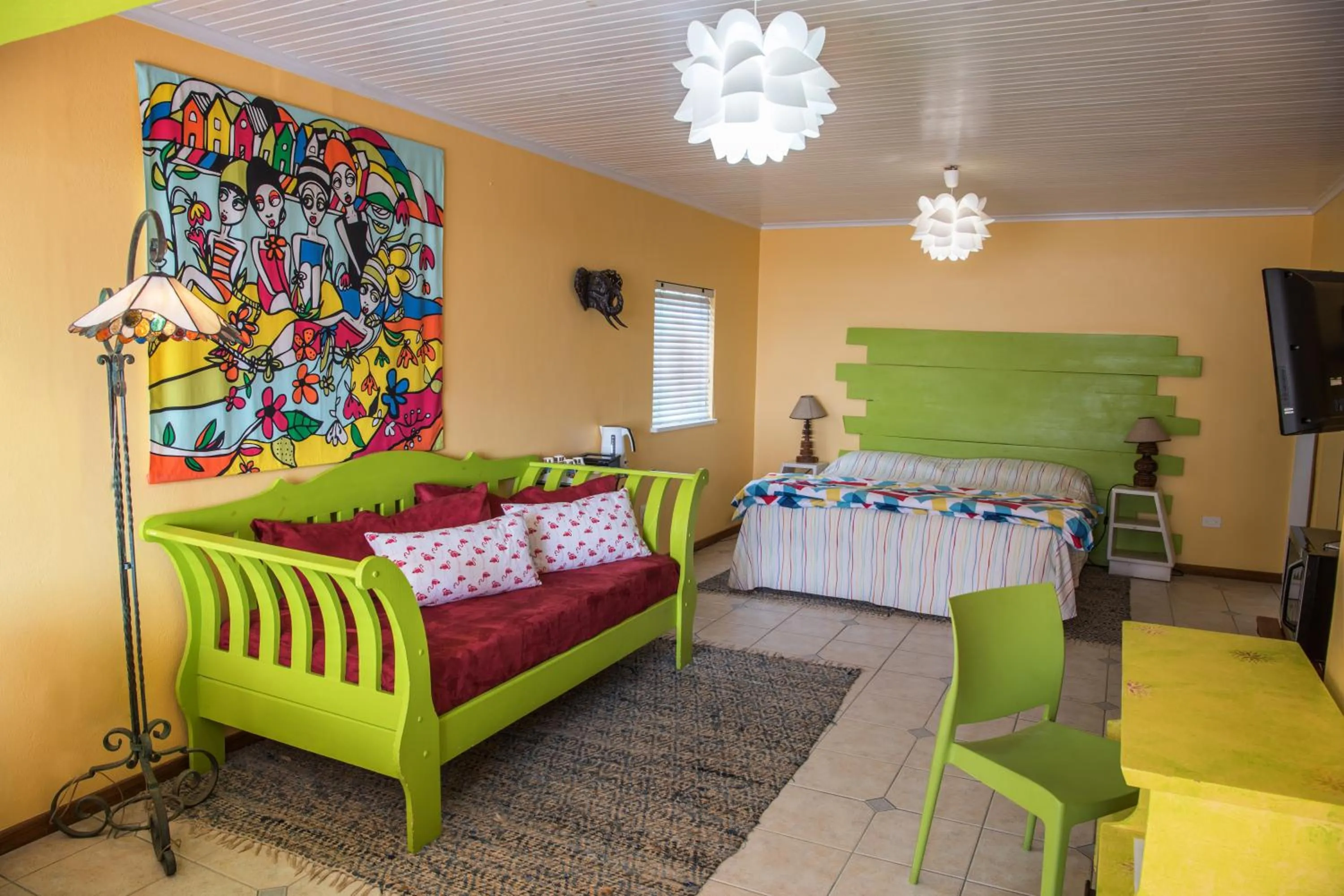 Bedroom, Bed in Lagoon Lodge