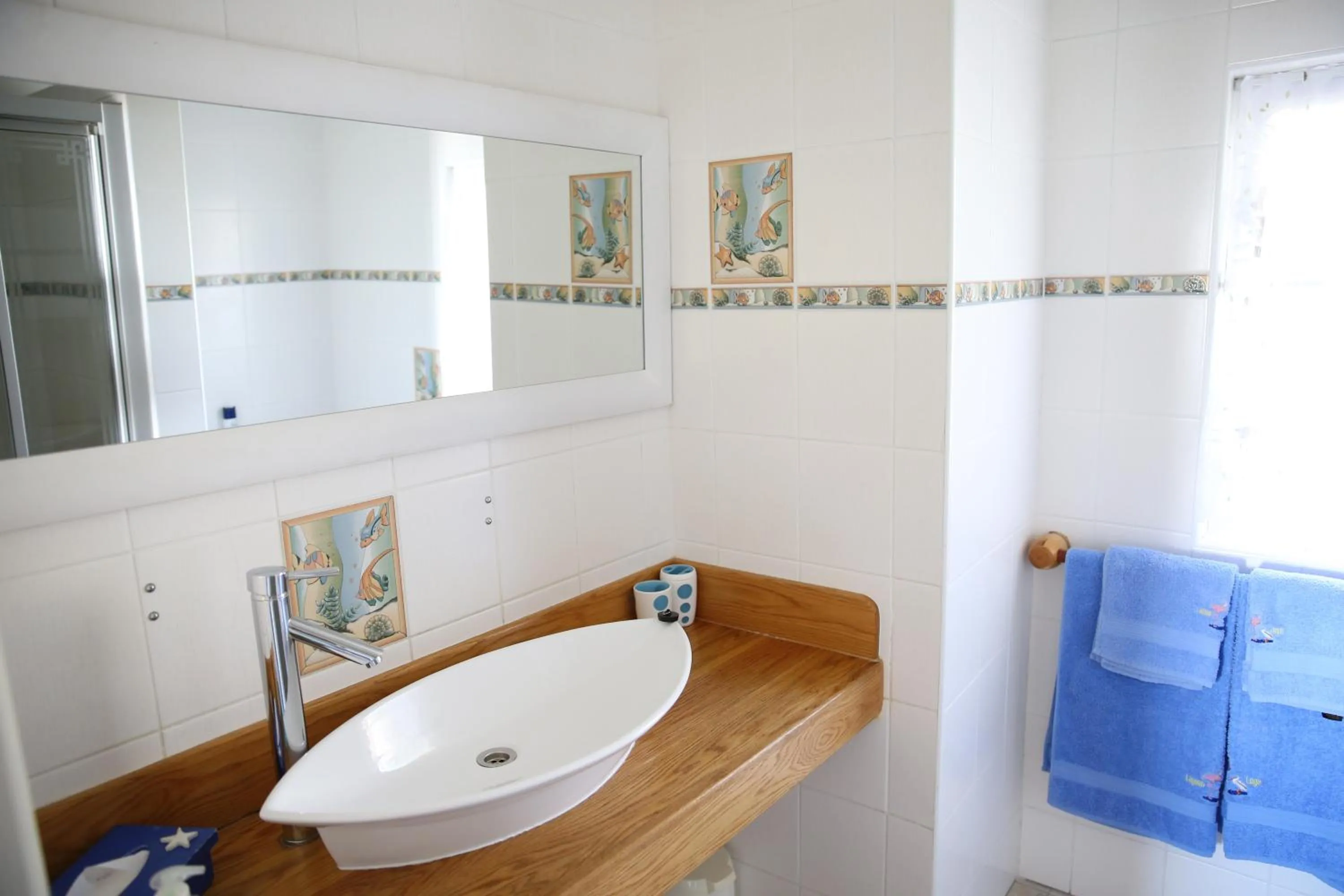 Bathroom in Lagoon Lodge