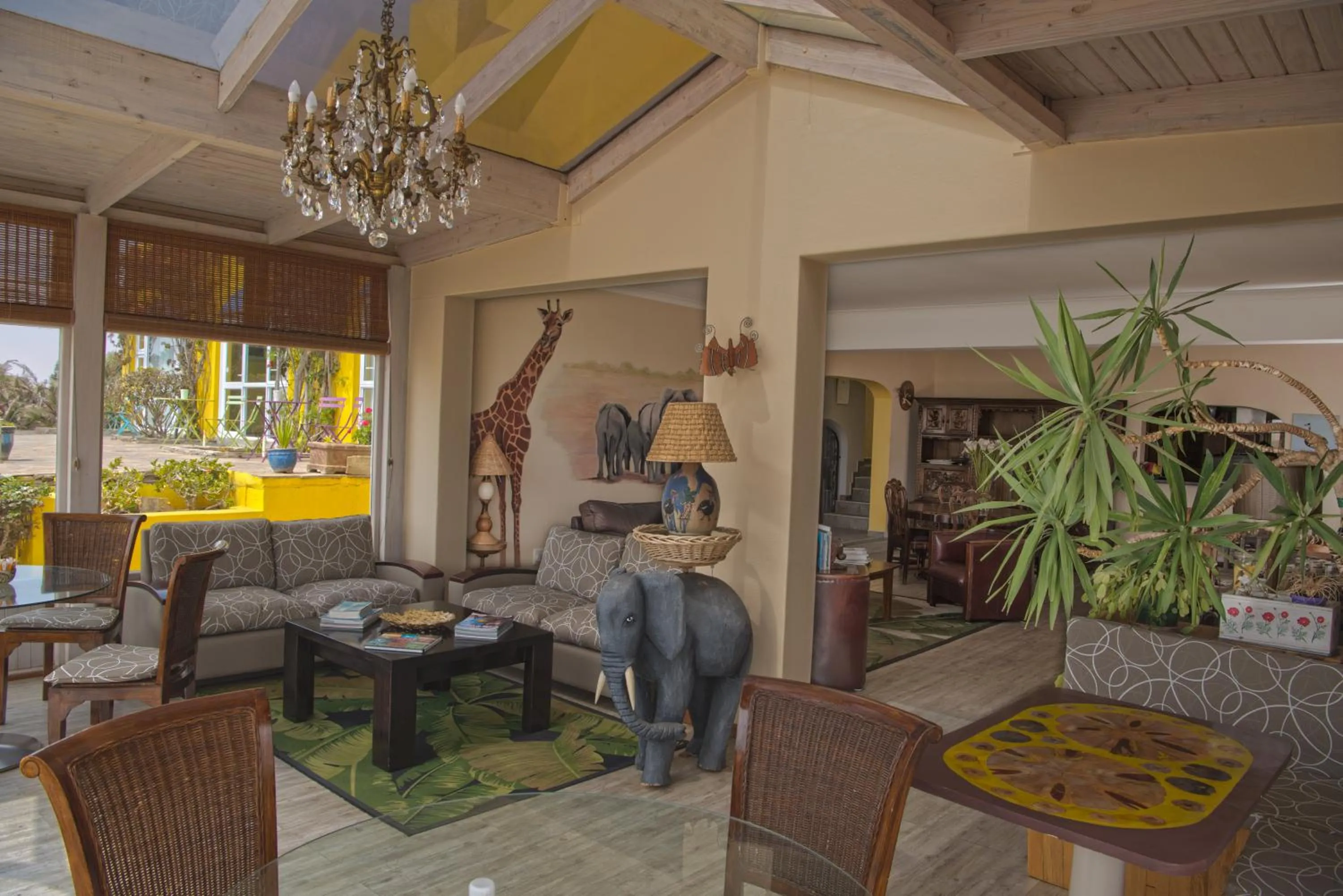 Restaurant/places to eat in Lagoon Lodge