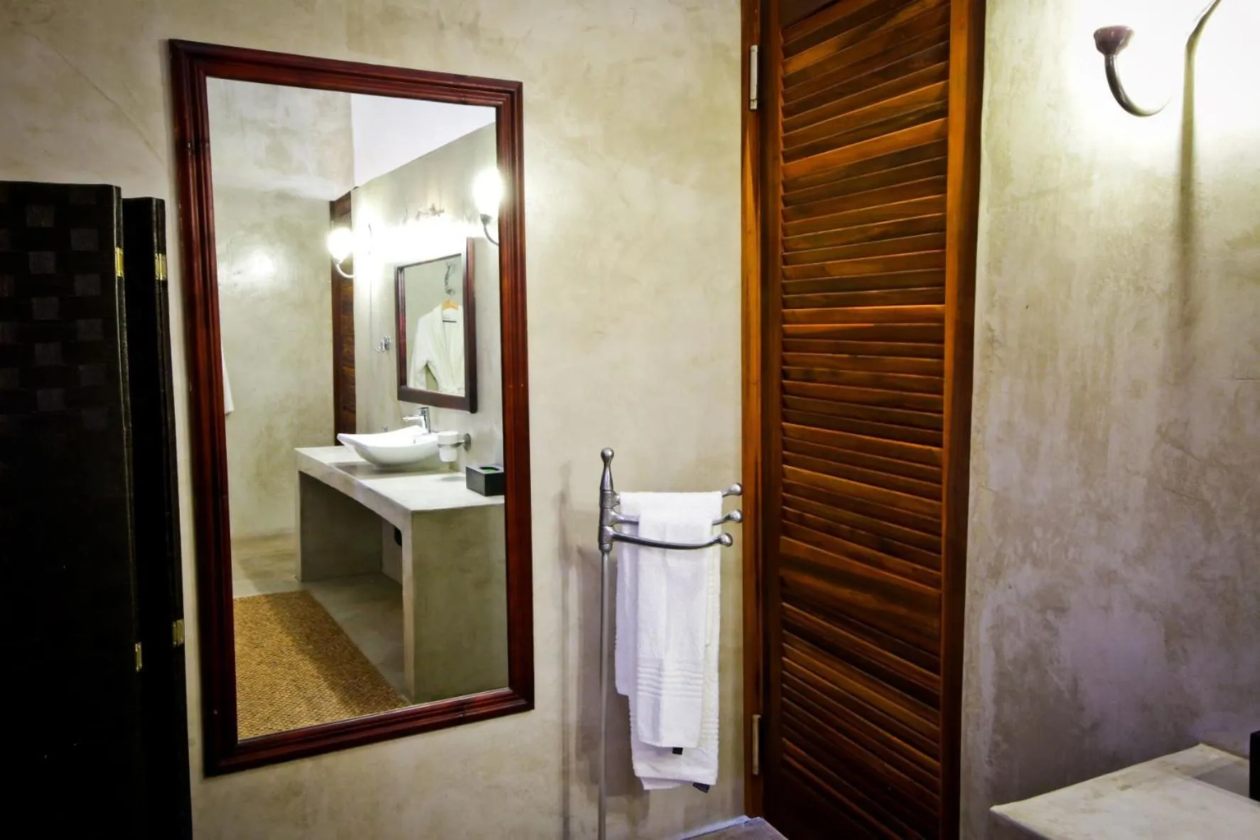 Bathroom in Otjiwa Safari Lodge