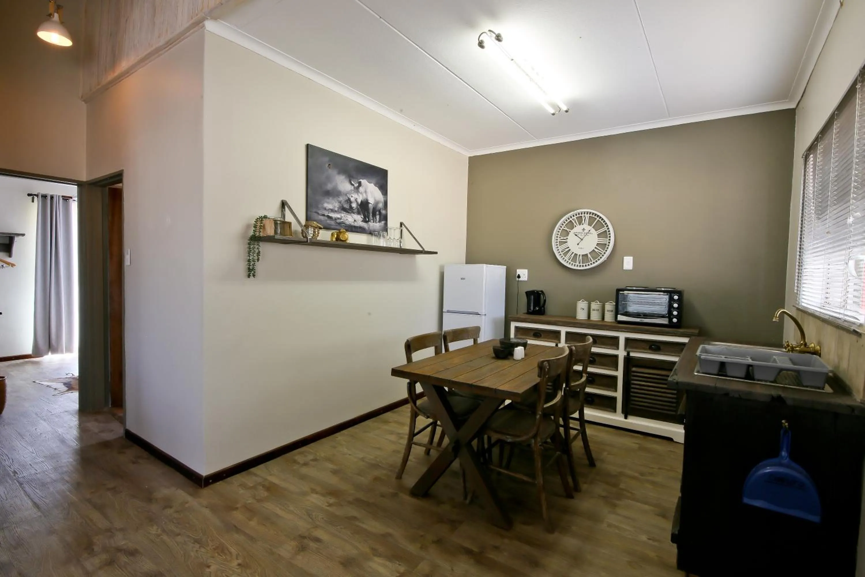 Kitchen or kitchenette in Otjiwa Safari Lodge