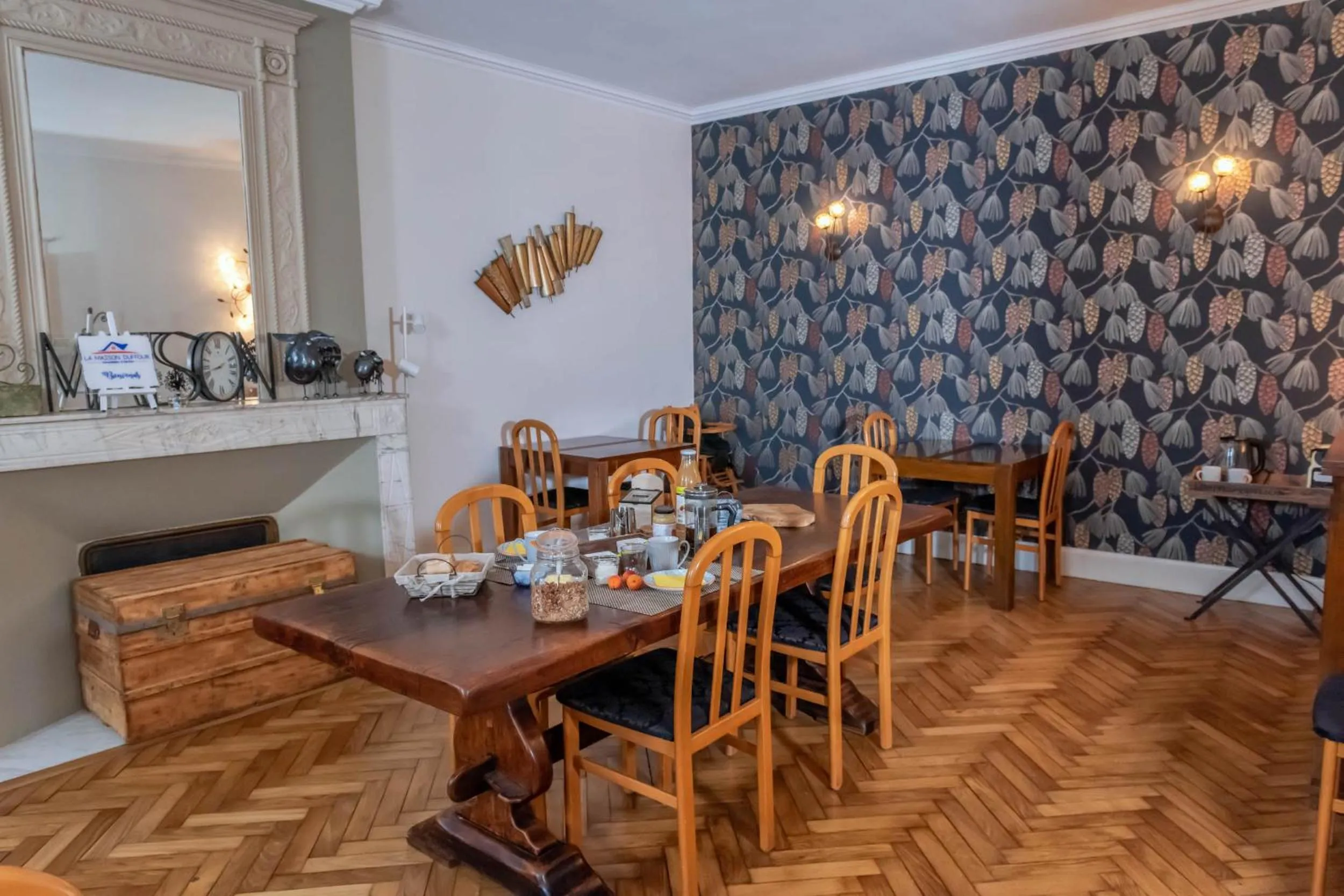 Breakfast in La Maison DUFFOUR chambres d'hôtes avec Petit Déjeuner