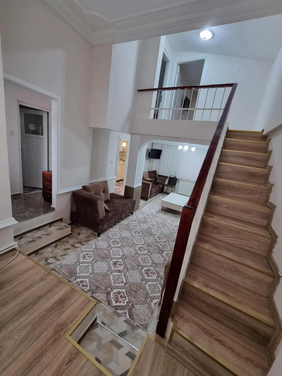 Communal lounge/ TV room in SULTANAHMET ıŞIL HOTEL