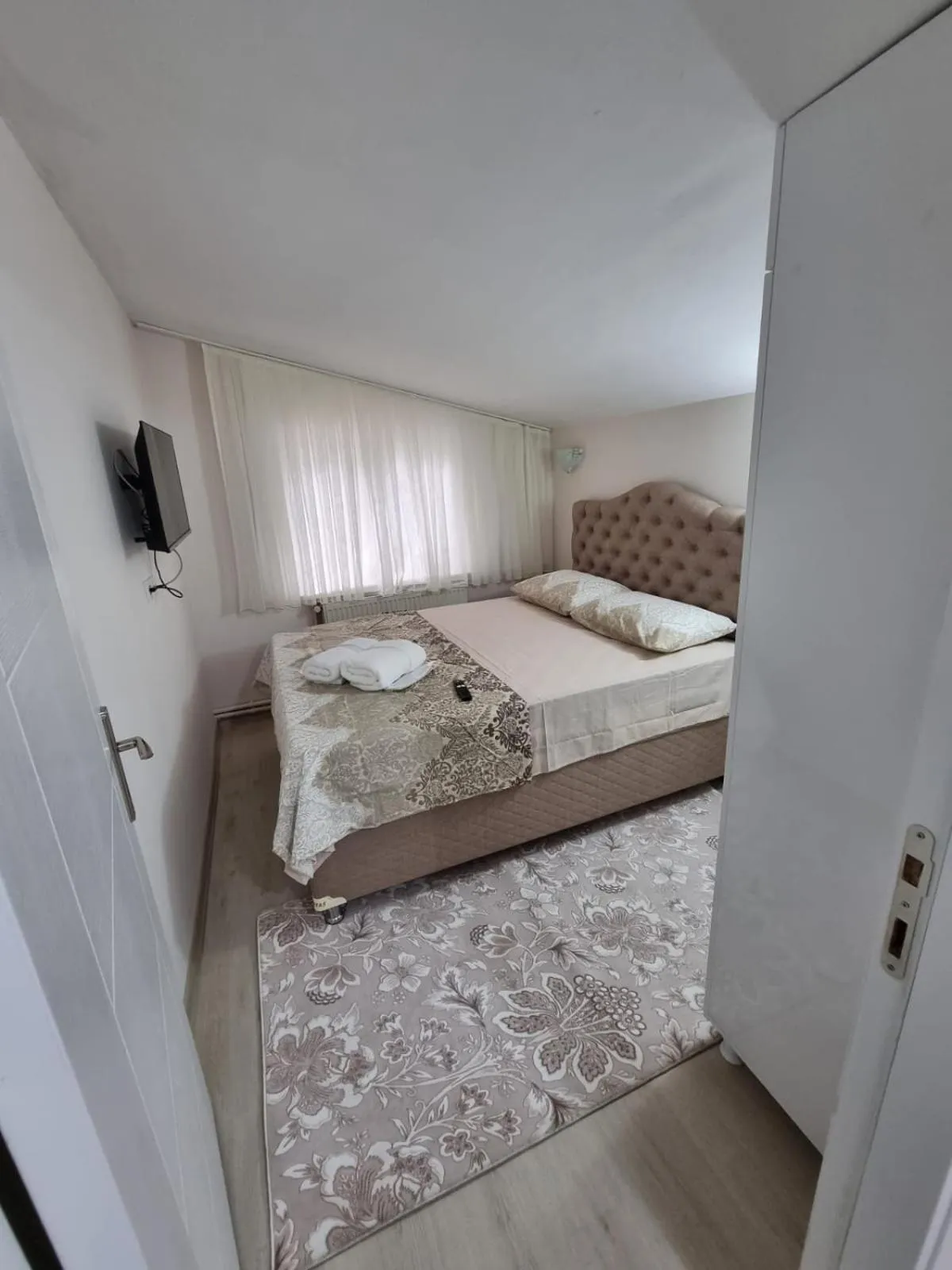 Photo of the whole room, Bed in SULTANAHMET ıŞIL HOTEL