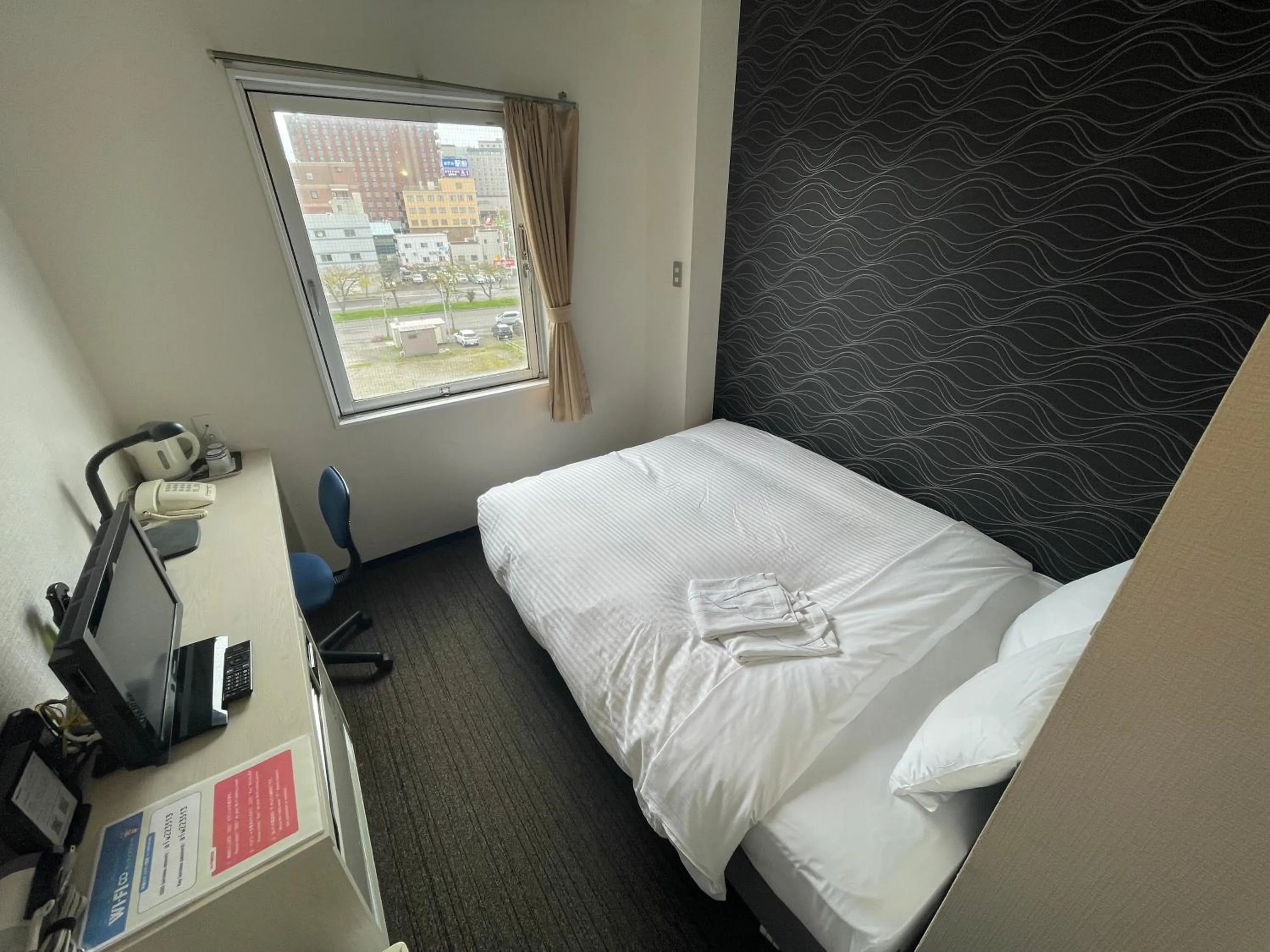 Bed in Hotel All In Well