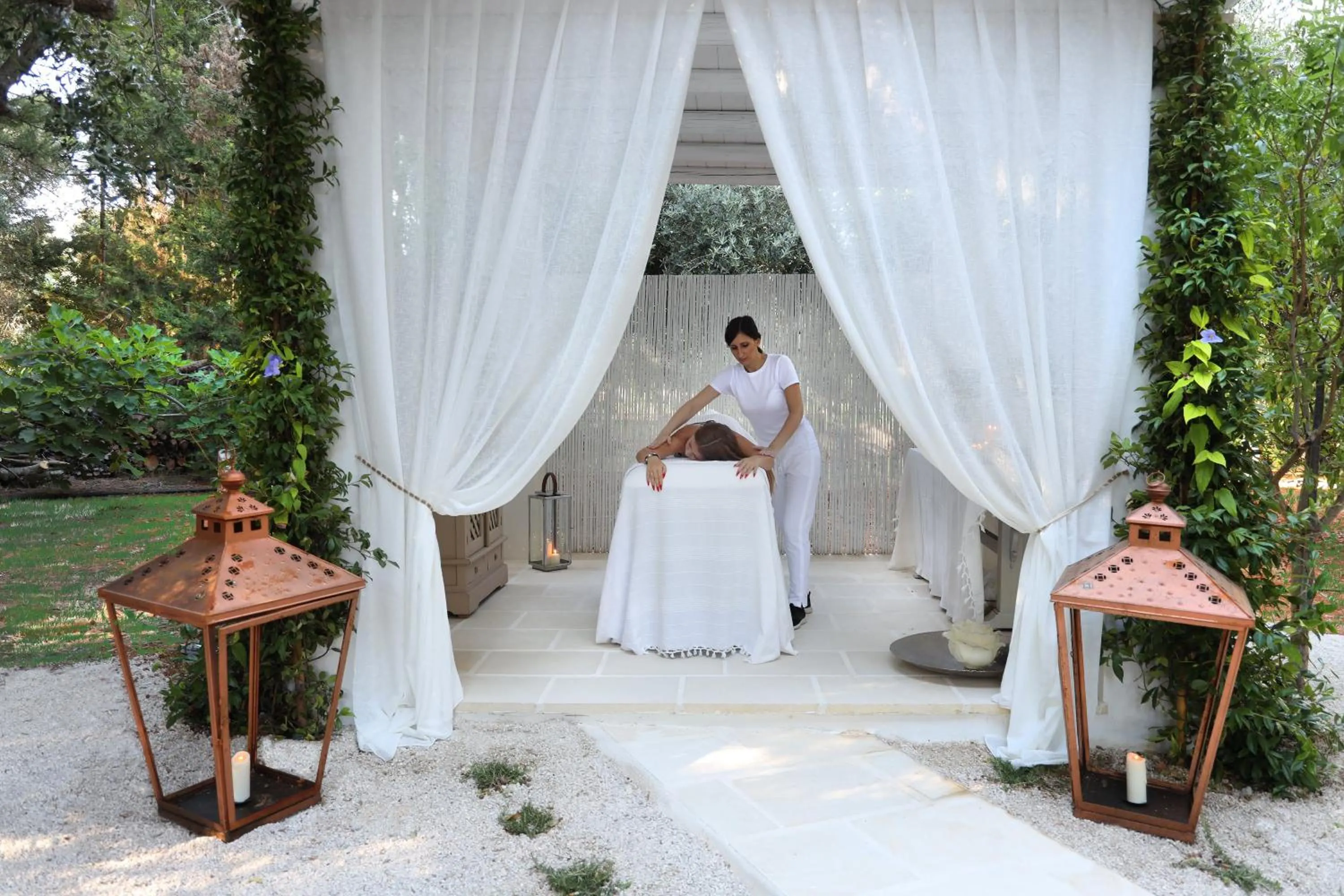 Massage in Maison D'Enrì