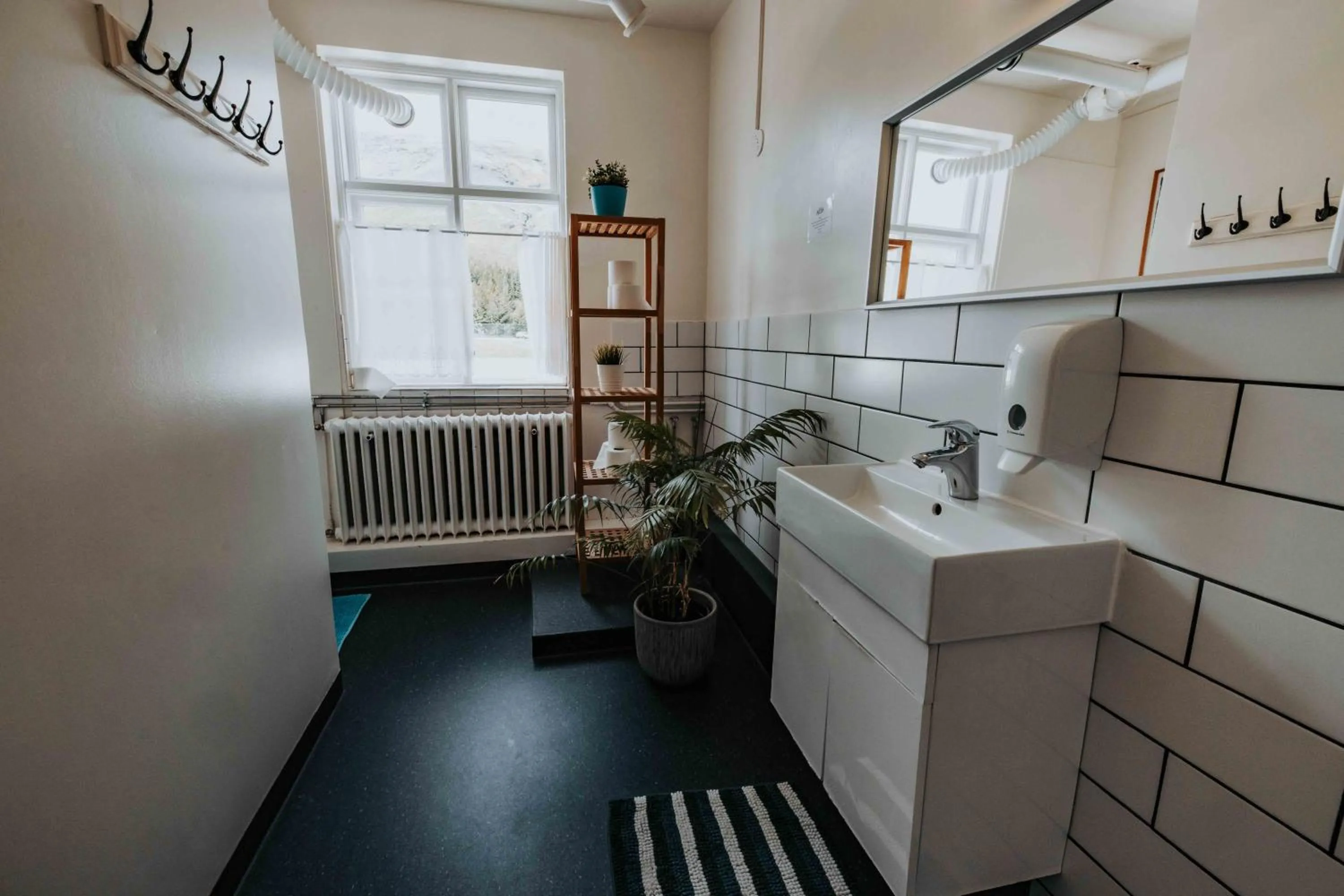 Bathroom in Héradsskólinn Historic Guesthouse