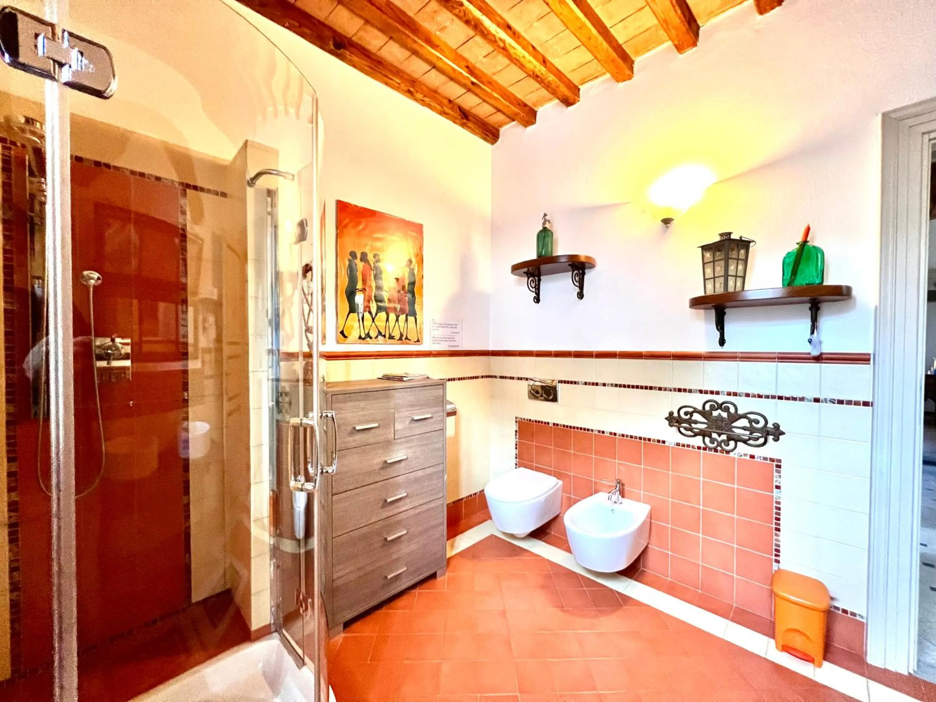 Bed in jasmine cottage