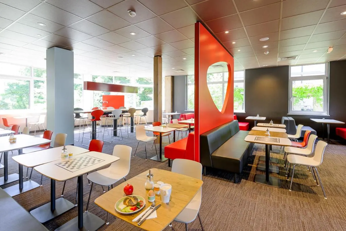 Restaurant/places to eat in ibis Augsburg Koenigsplatz