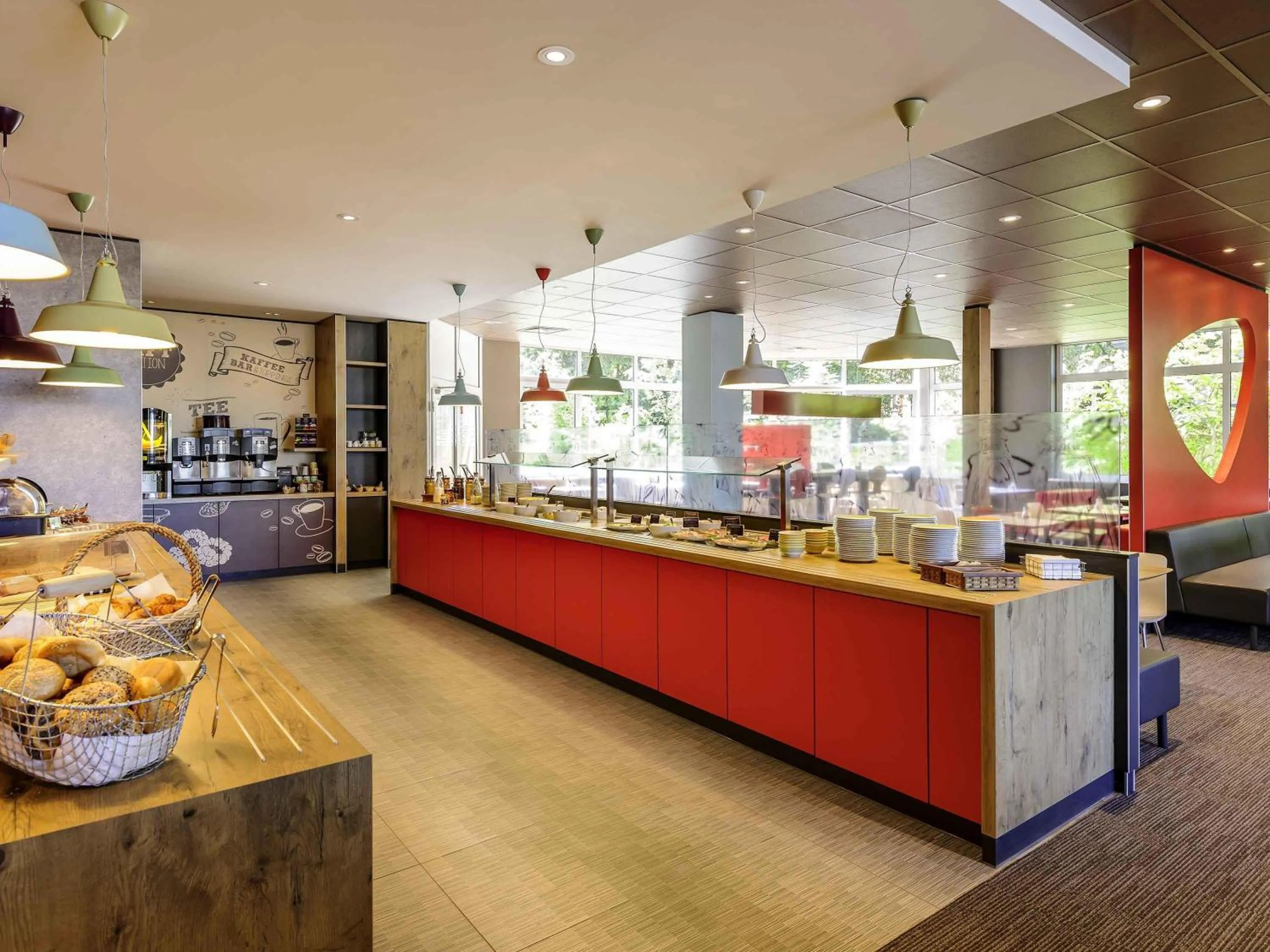 Breakfast in ibis Augsburg Koenigsplatz