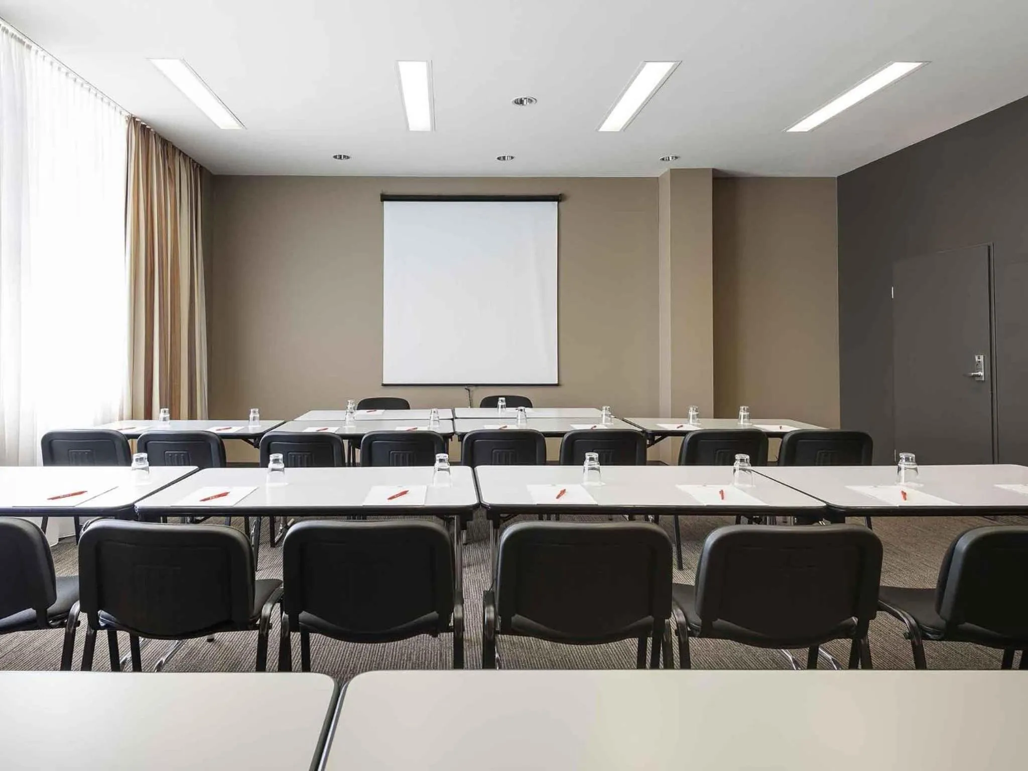 Meeting/conference room in ibis Augsburg Koenigsplatz