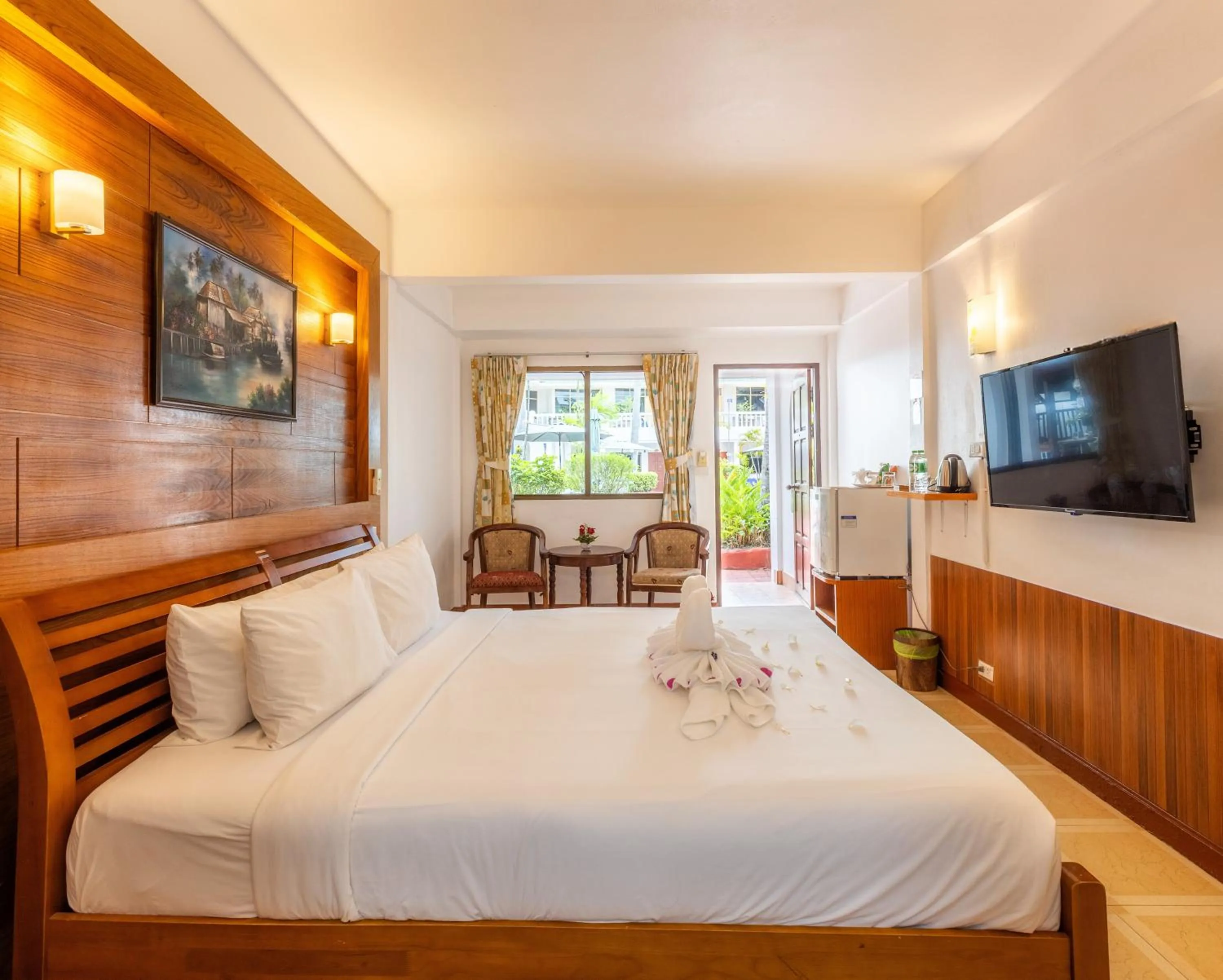 Bed in The Expat Hotel Patong