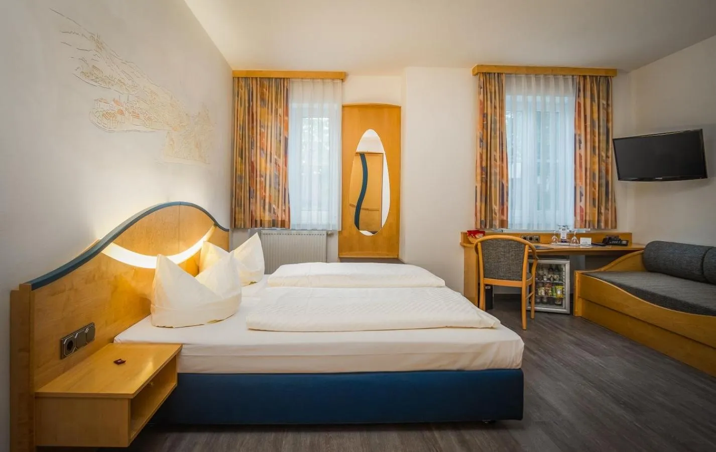 Photo of the whole room, Bed in Hotel Atrium Garni