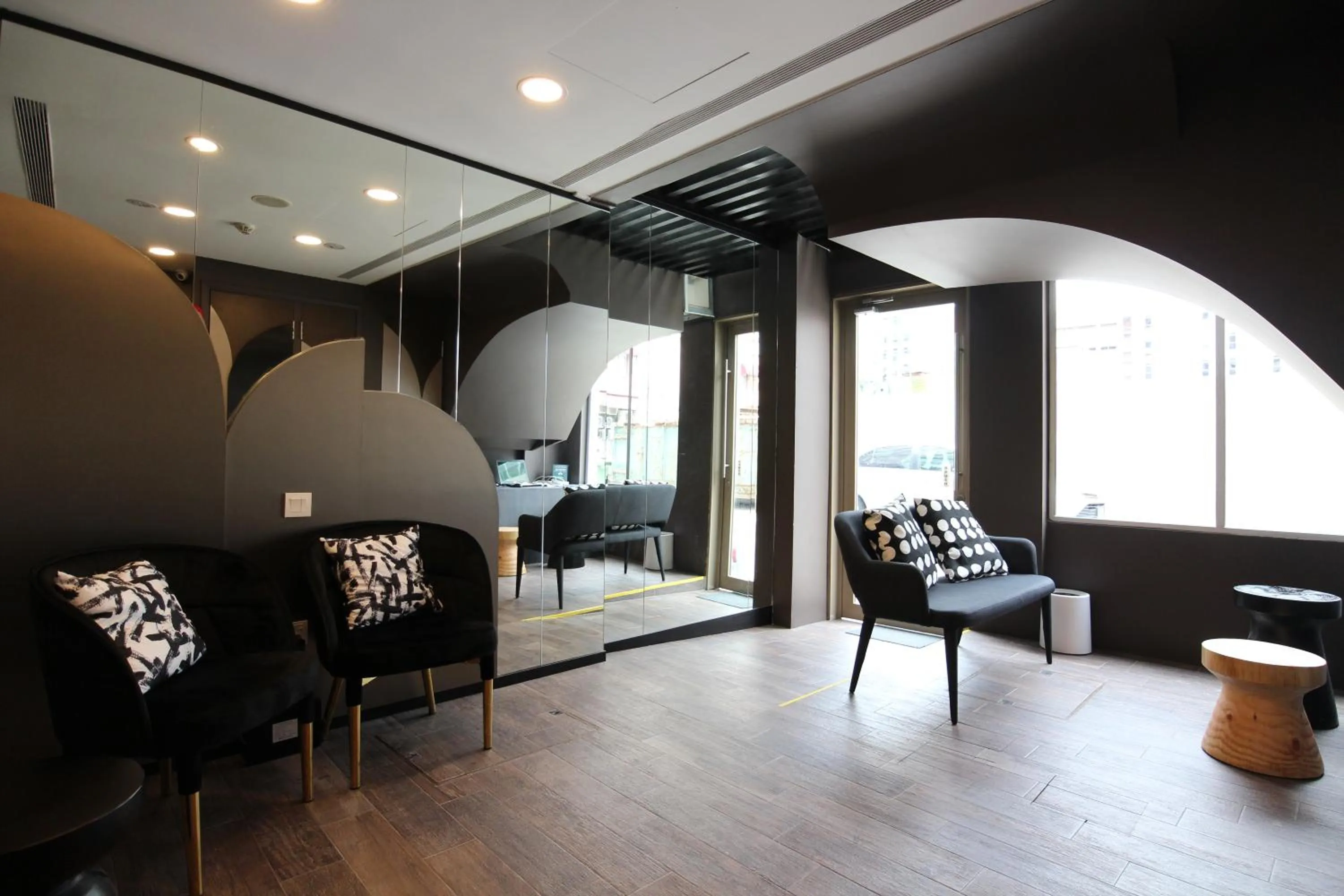 Seating area in ST Signature Bugis Beach, SHORT OVERNIGHT, 8 Hours, 11PM-7AM