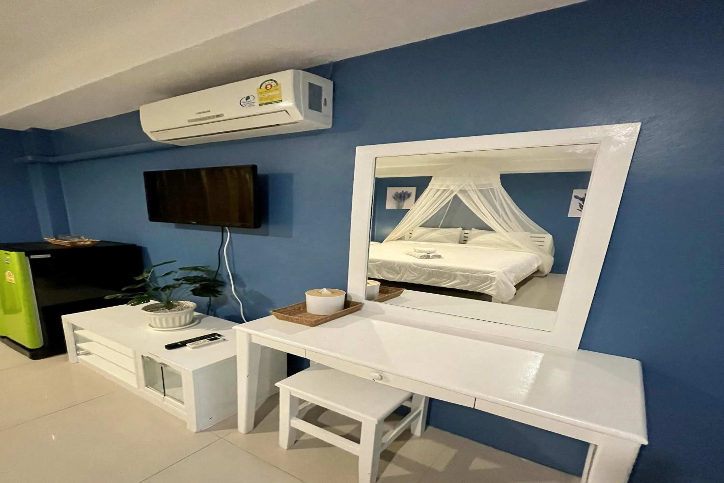 TV and multimedia in Be Rich Hotel