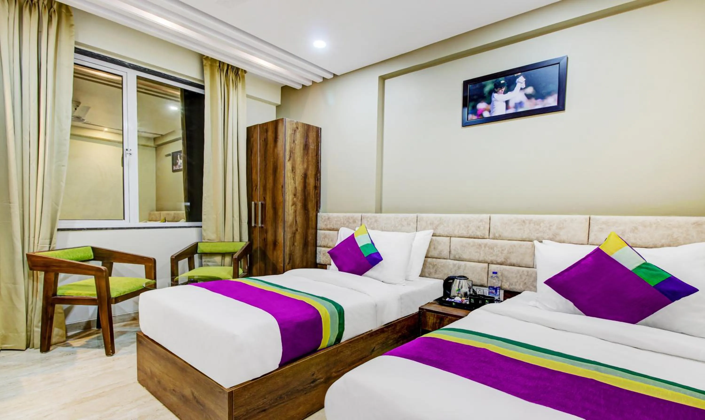 Bedroom, Bed in Treebo The Pavilion, Railway Station