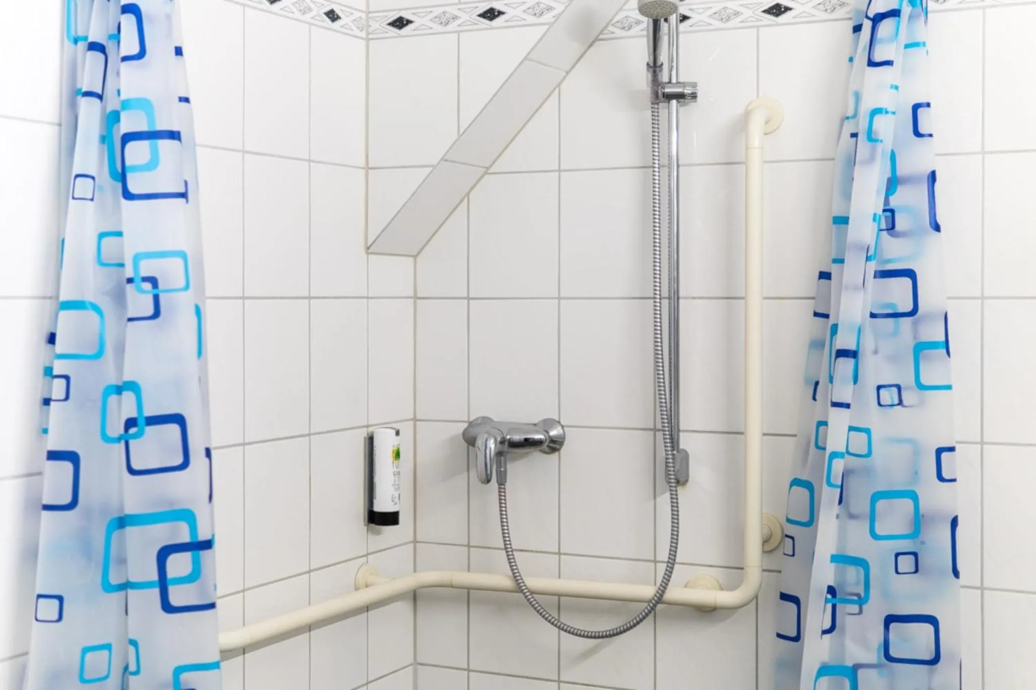 Facility for disabled guests in Hotel am Schloß